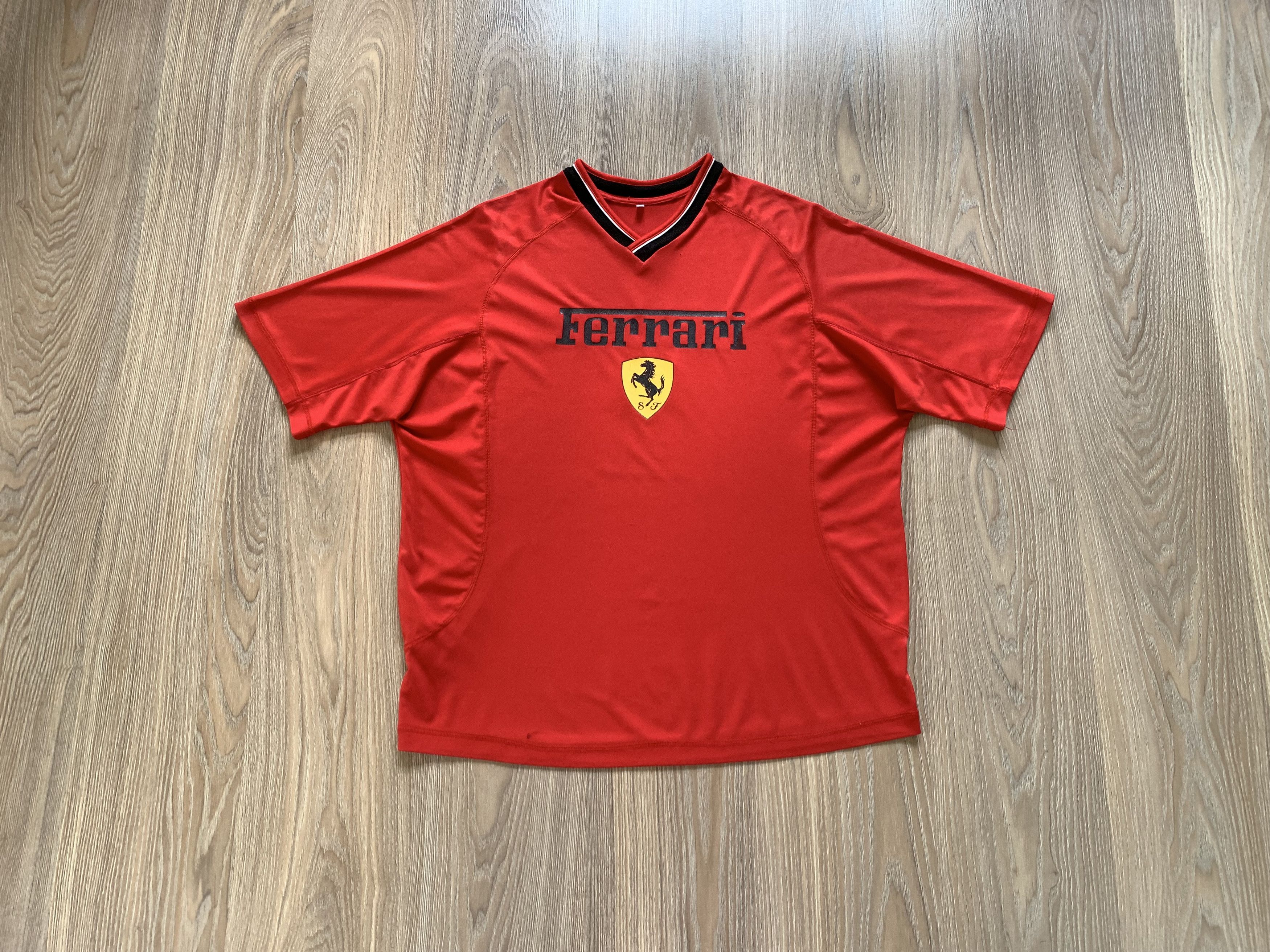 Ferrari Rare Vintage Ferrari V Neck Printed T-Shirt Size US L / EU 52-54 / 3 - 1 Thumbnail