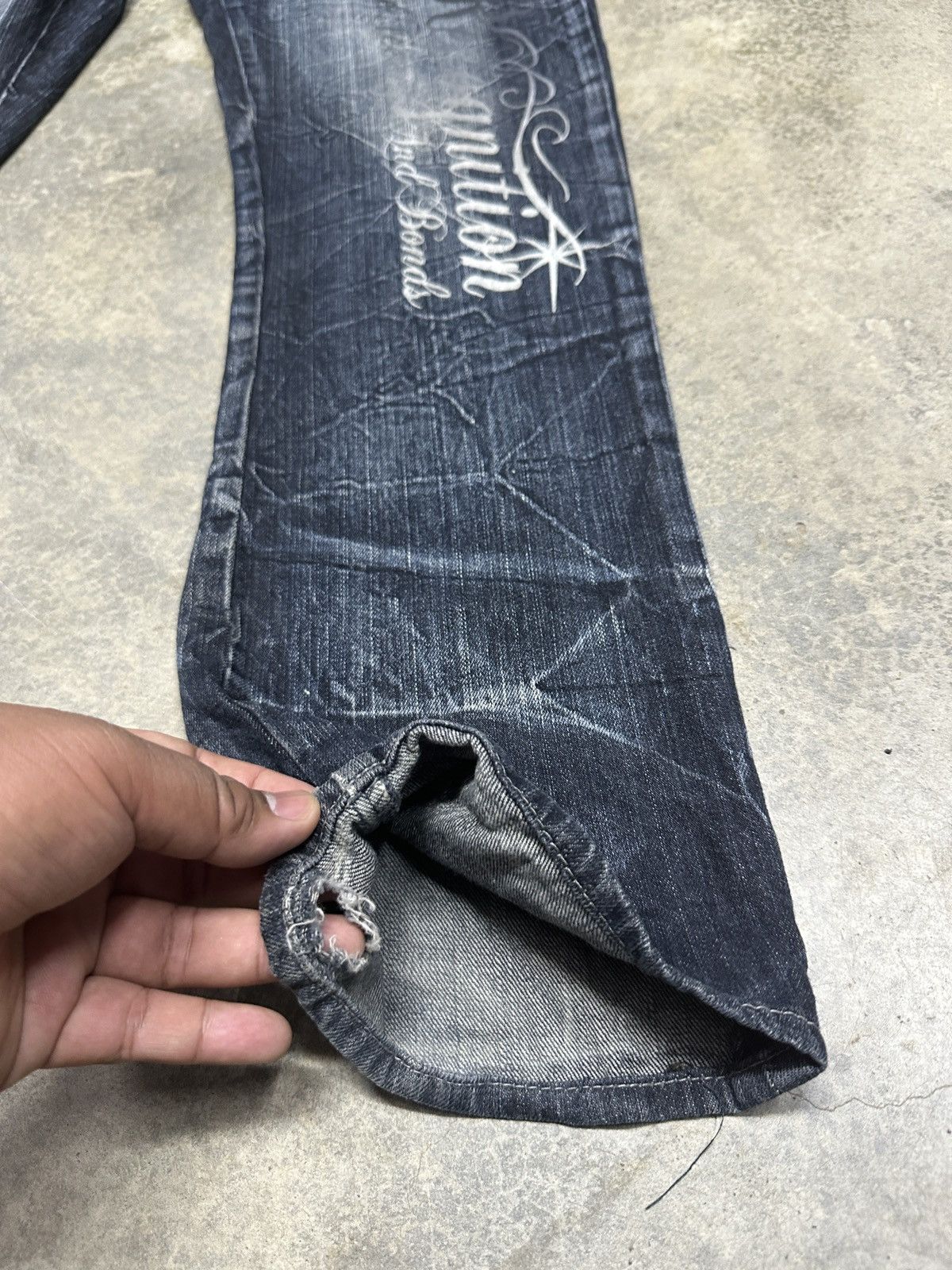 If Six Was Nine × Japanese Brand Vintage Wild Life Denim Clawmark Distressed Washed Jean Size US 33 - 15 Thumbnail