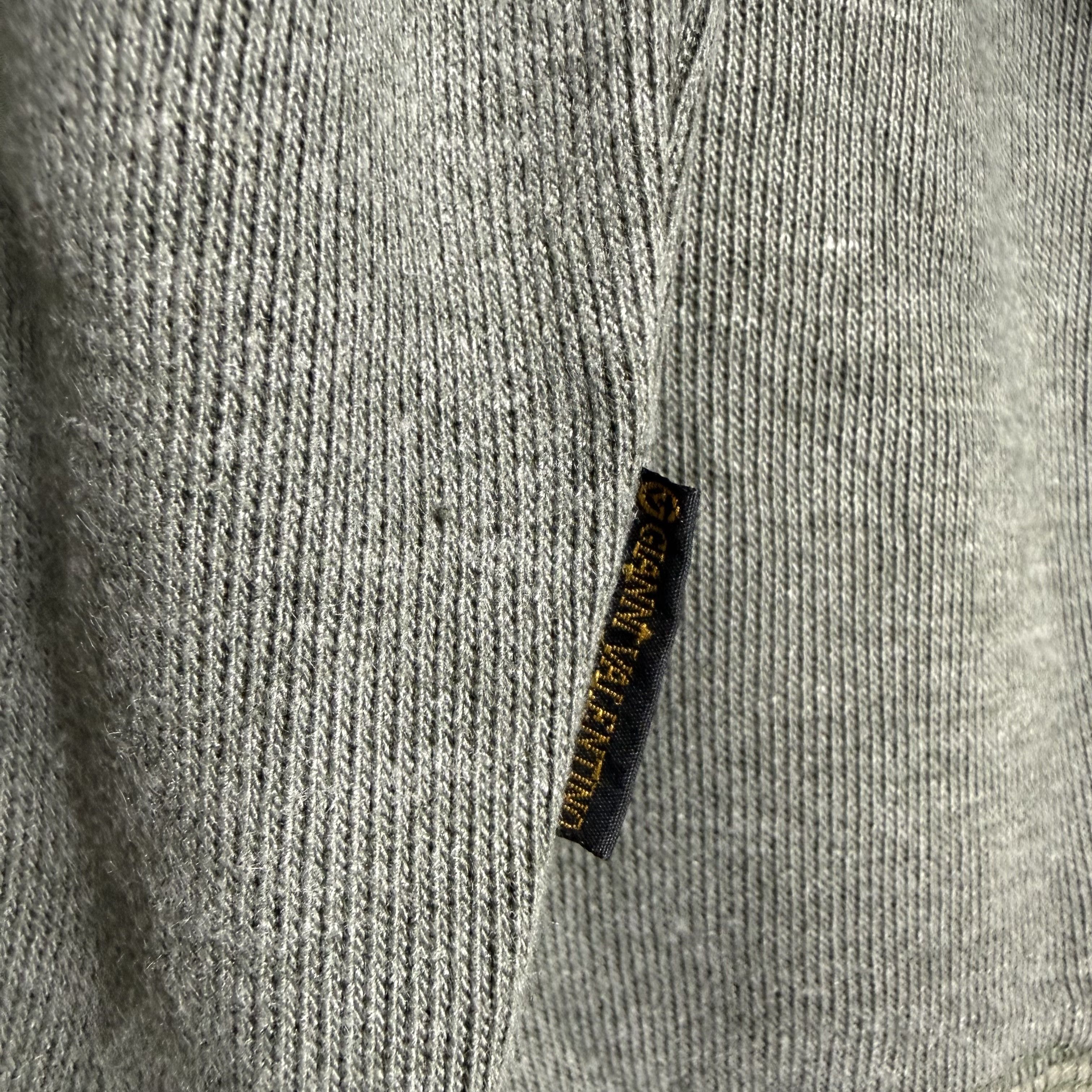 Gianni Valentino 🔥RARE🔥Vintage Gianni Valentino Spell Out Sweatshirt Size US M / EU 48-50 / 2 - 4 Thumbnail