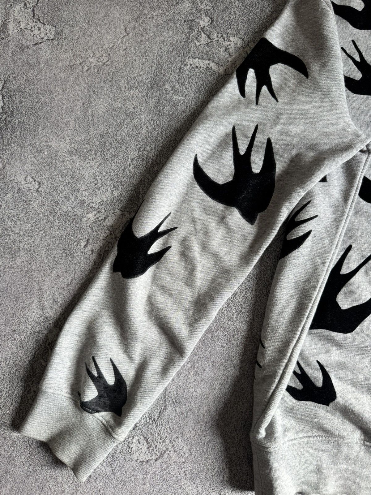 Alexander McQueen MCQ Alexander McQueen M/L birds logo sweatshirt jumper Size US M / EU 48-50 / 2 - 23 Thumbnail