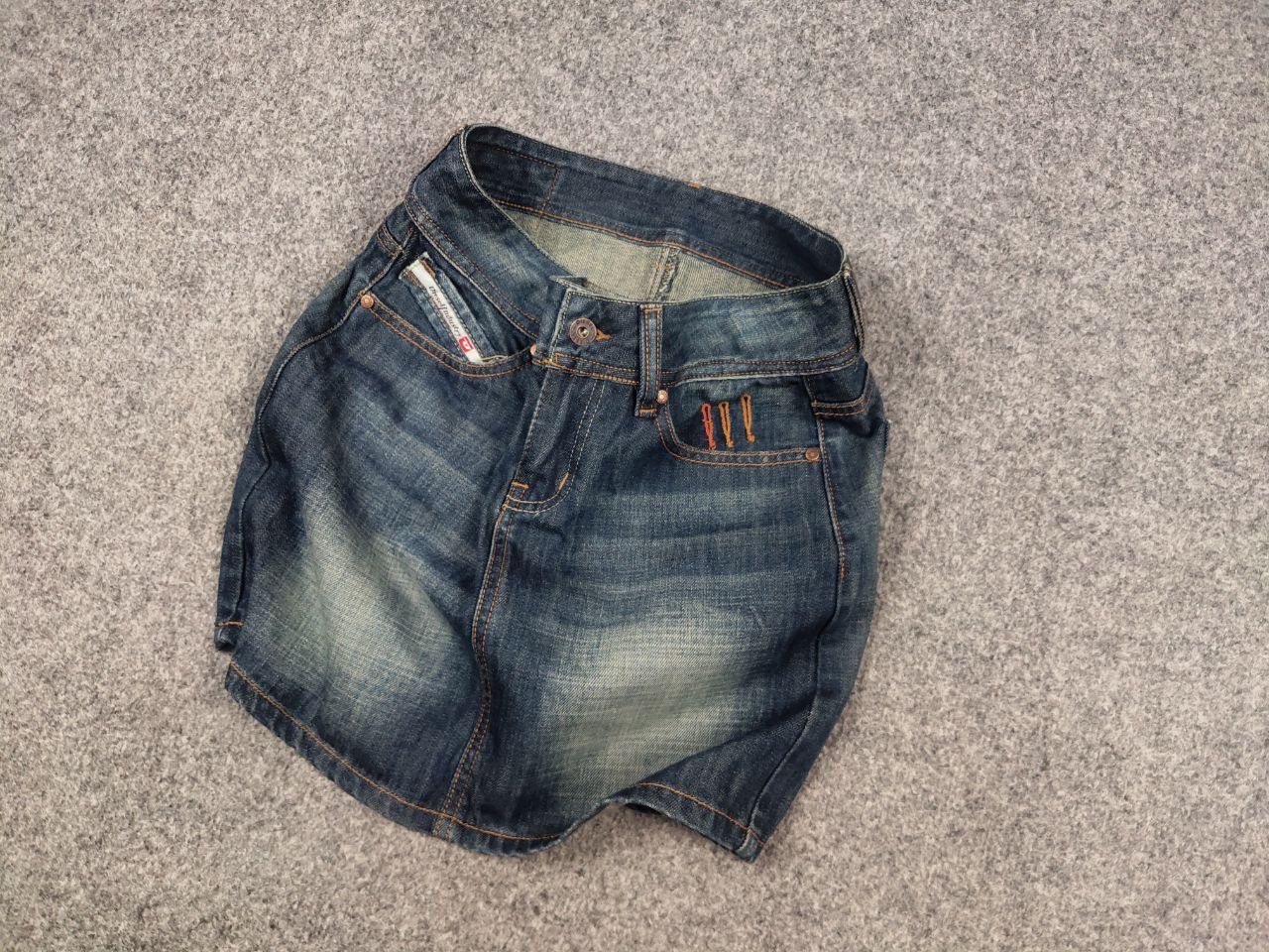Diesel Vintage Diesel Y2K Style Mini Skirt Washed Faded Denim Size 32" / US 10 / IT 46 - 3 Thumbnail