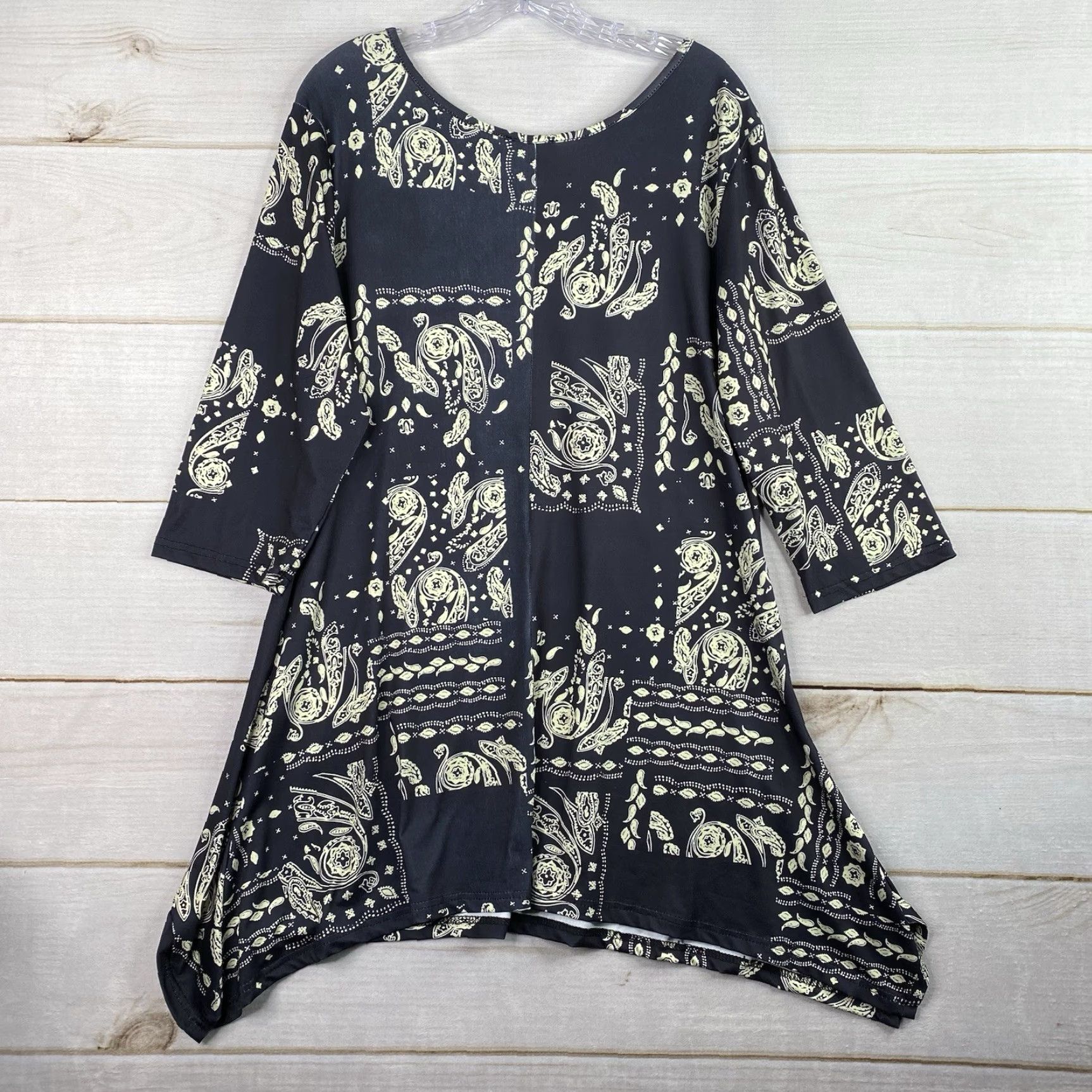 Vintage Lily By Firmiana Tunic Top Womens 1X Black Paisley Patchwork Asymmetrical Jersey Shirt Adult Plus 1X Black Geometric 3/4 Sleeve Size XL / US 12-14 / IT 48-50 - 8 Thumbnail