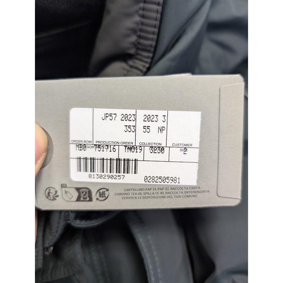 Balenciaga o1rshd1 Mat Nylon Wrap Gilet in Cypress Green Size US M / EU 48-50 / 2 - 21 Thumbnail