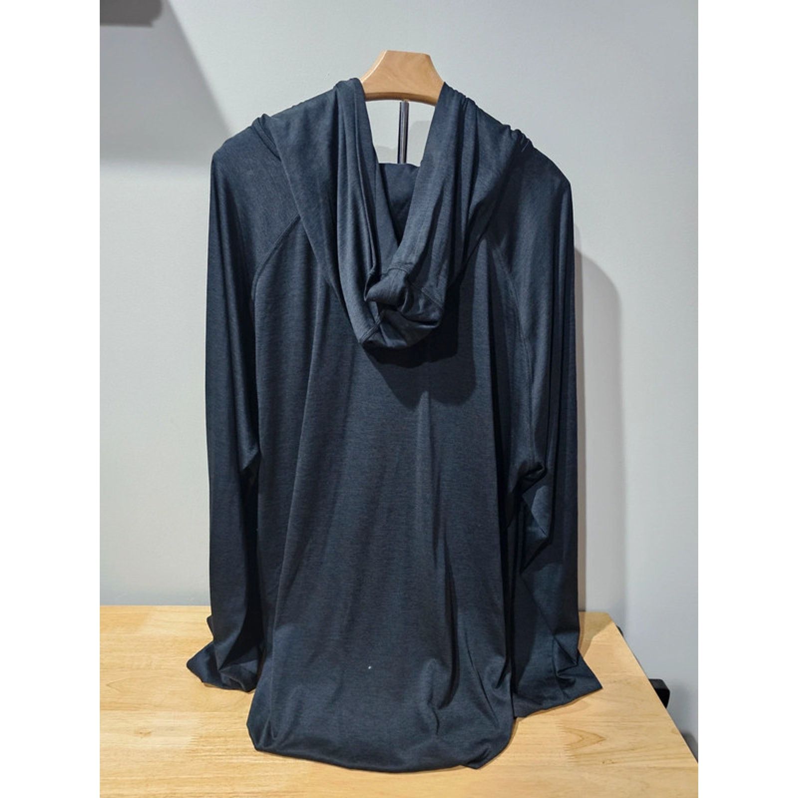 Under Armour Under Armour HeatGear loose-fit hooded shirt size 4XL Size US XXL / EU 58 / 5 - 2 Thumbnail