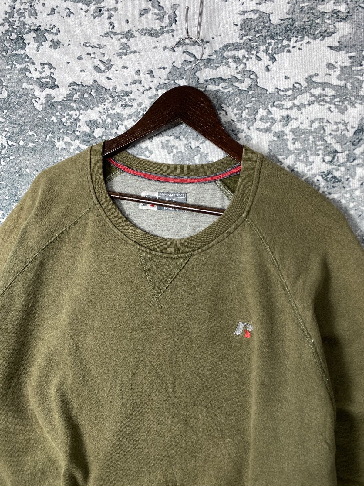 Russell Athletic × Vintage Vintage Russell Athletic Faded Sweatshirts Size US XL / EU 56 / 4 - 2 Thumbnail