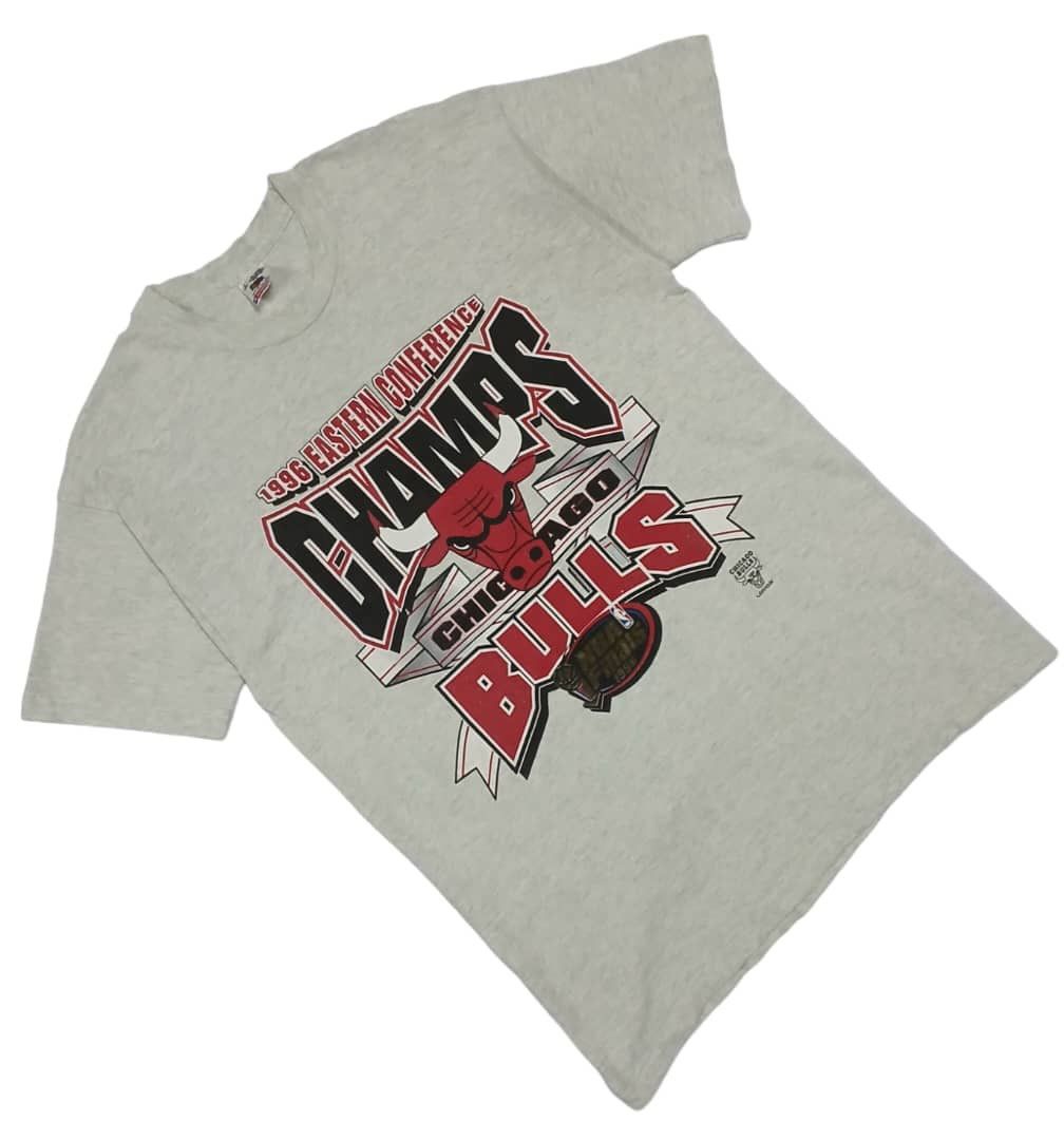 NBA × Vintage Vintage nba chicago bull 1996 Size US L / EU 52-54 / 3 - 5 Thumbnail