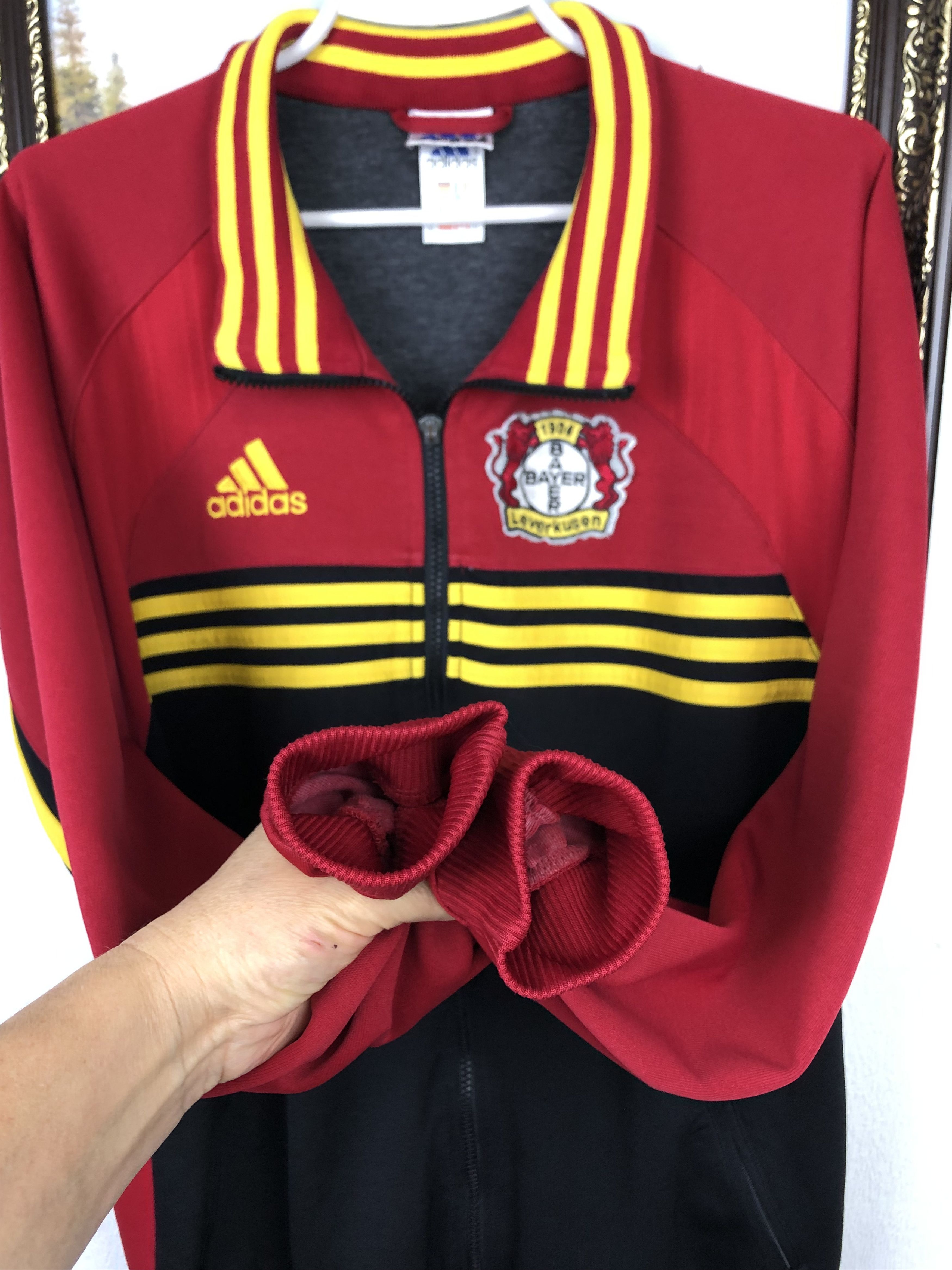 Adidas Vintage Adidas Bayer Leverkusen Football Jacket Soccer Track Size US L / EU 52-54 / 3 - 8 Thumbnail