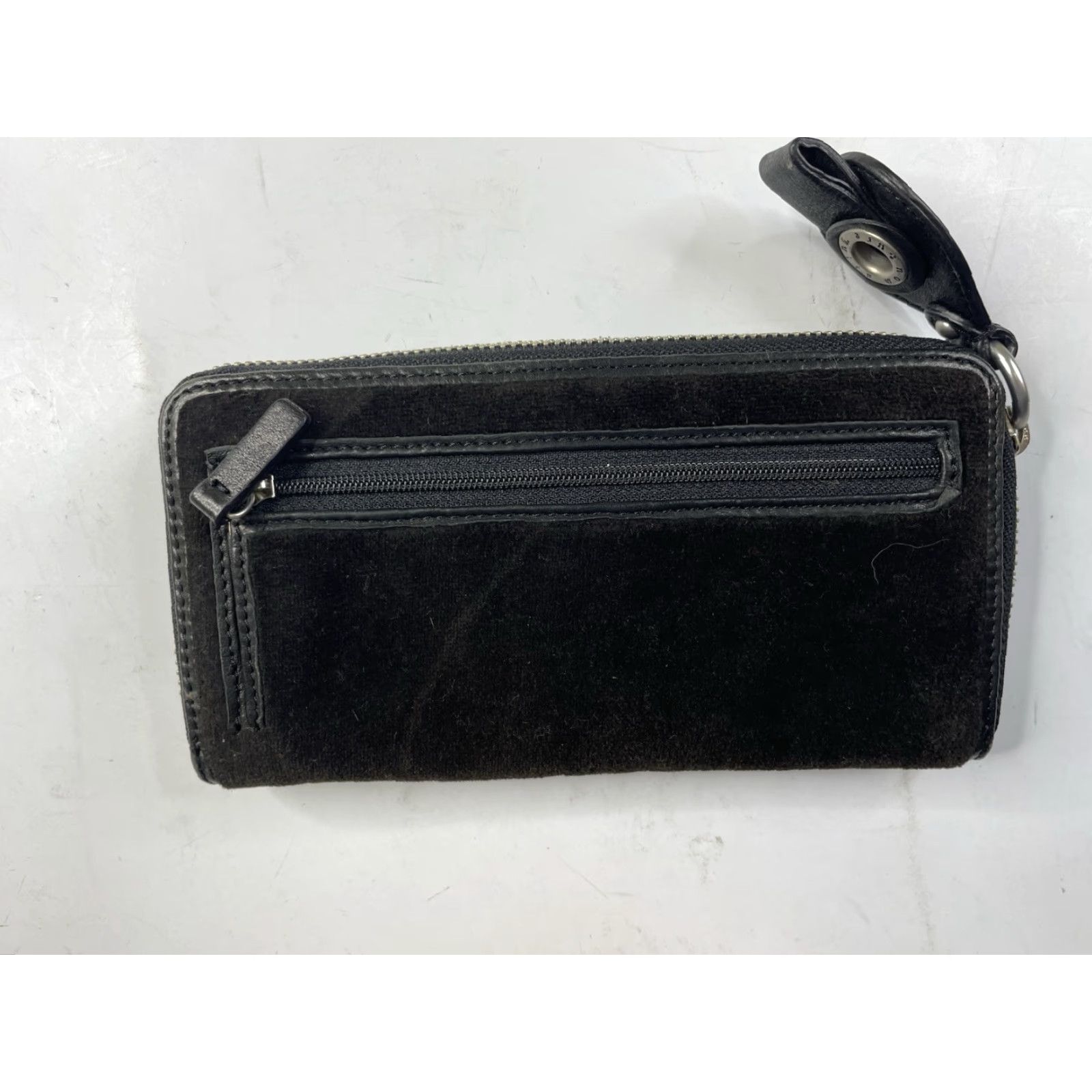 Juicy Couture VINTAGE Juicy Couture Wallet Zip Around Black Velour Embroidered Juicy Logo Zipper Credit Card Women Large L 4” x 8” Size ONE SIZE - 3 Thumbnail