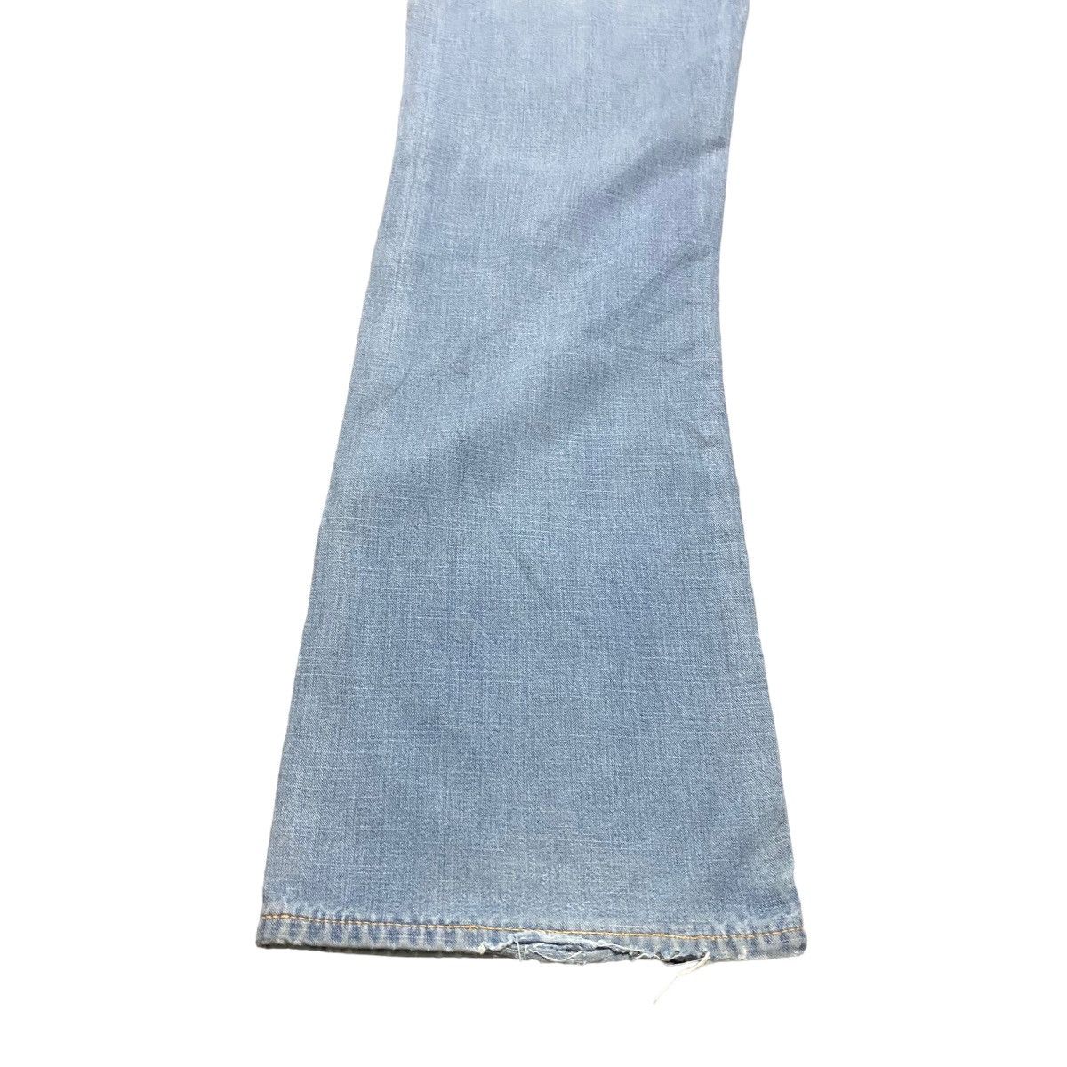 Evisu Evisu Light Denim Flare Jeans Thrashed Size 30" / US 8 / IT 44 - 13 Thumbnail
