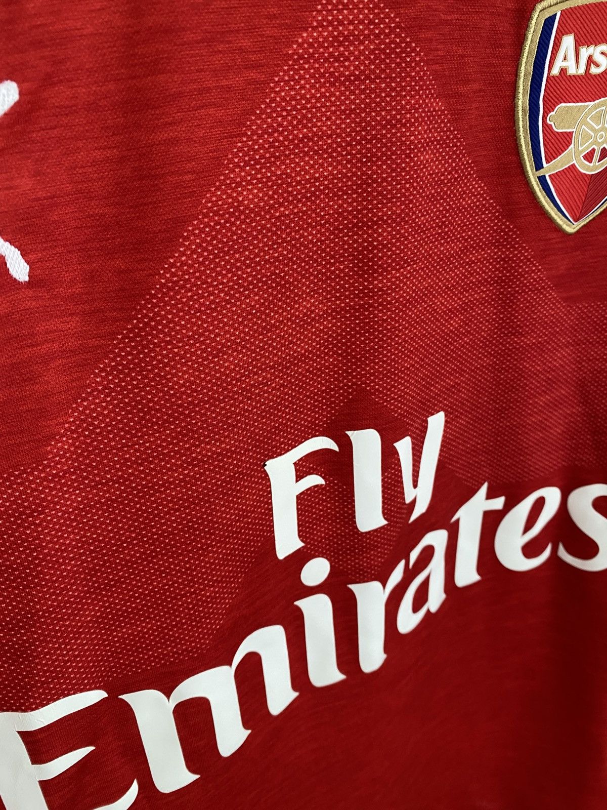Puma ARSENAL 2018 2019 HOME FOOTBALL SHIRT SOCCER JERSEY PUMA Size US M / EU 48-50 / 2 - 3 Thumbnail