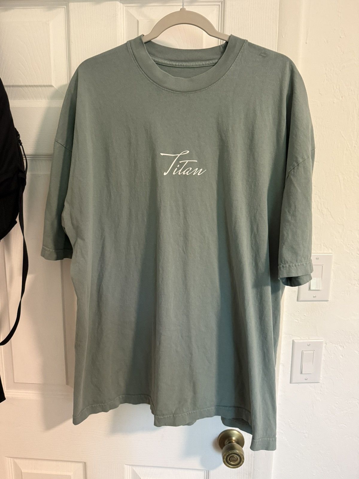 Vintage Titan tee Size US XXL / EU 58 / 5 - 1 Thumbnail
