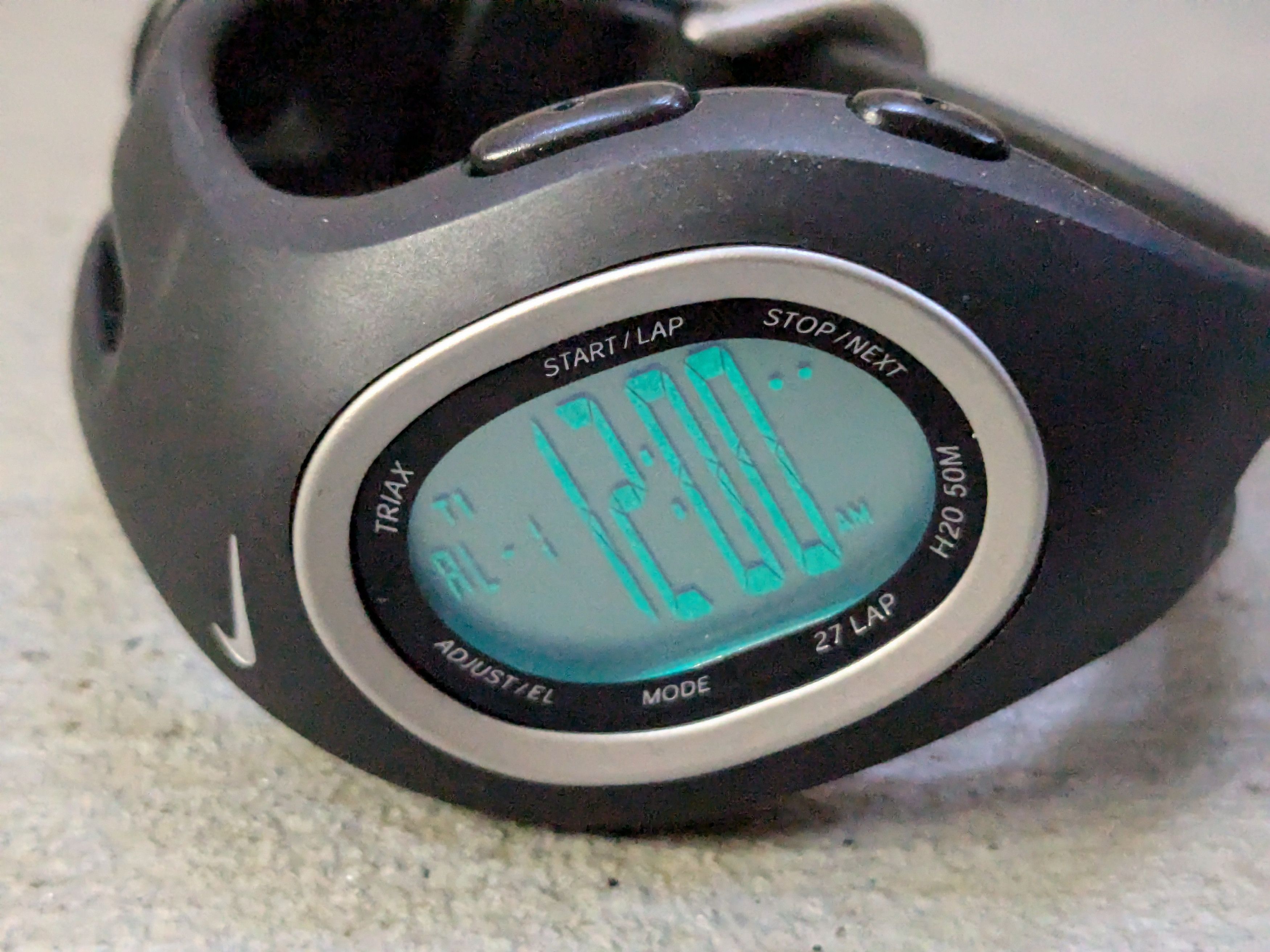 Nike Vintage Nike Watch Black Digital Rubber Minimalist Y2K Size ONE SIZE - 11 Thumbnail