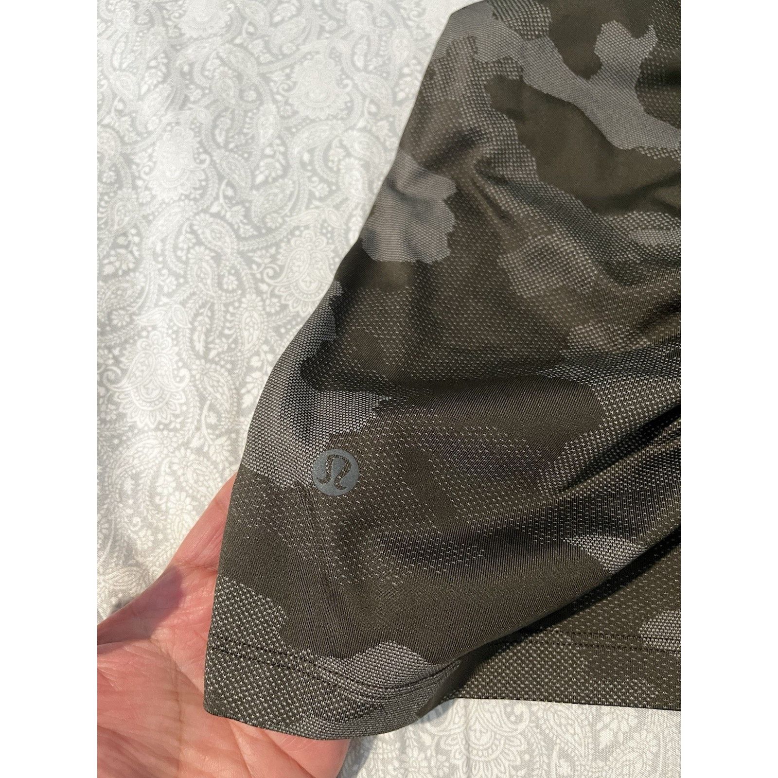 Lululemon Lululemon T.H.E. Short 9” Camo Men’s Medium Est Drawstring Size US 30 / EU 46 - 5 Thumbnail