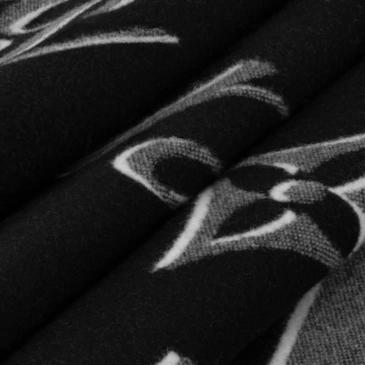 Louis Vuitton LV Vers Scarf Size ONE SIZE - 2 Thumbnail