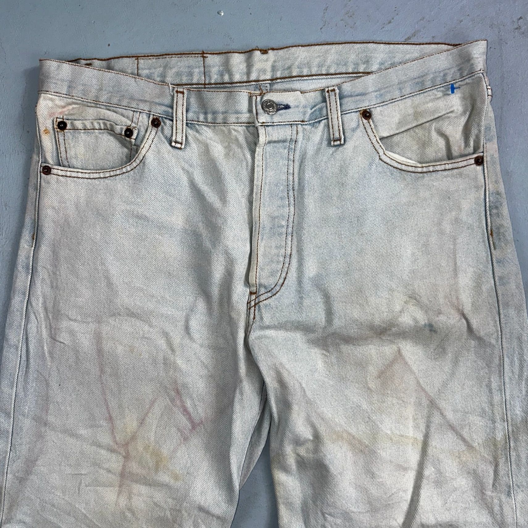 Levi's Levi's 501 Vintage 90s Europe Straight Leg Jeans Light Wash 38x36 Men Blue Denim Cotton Regular Jeans 501 Series 90s Mens Size US 38 / EU 54 - 2 Thumbnail