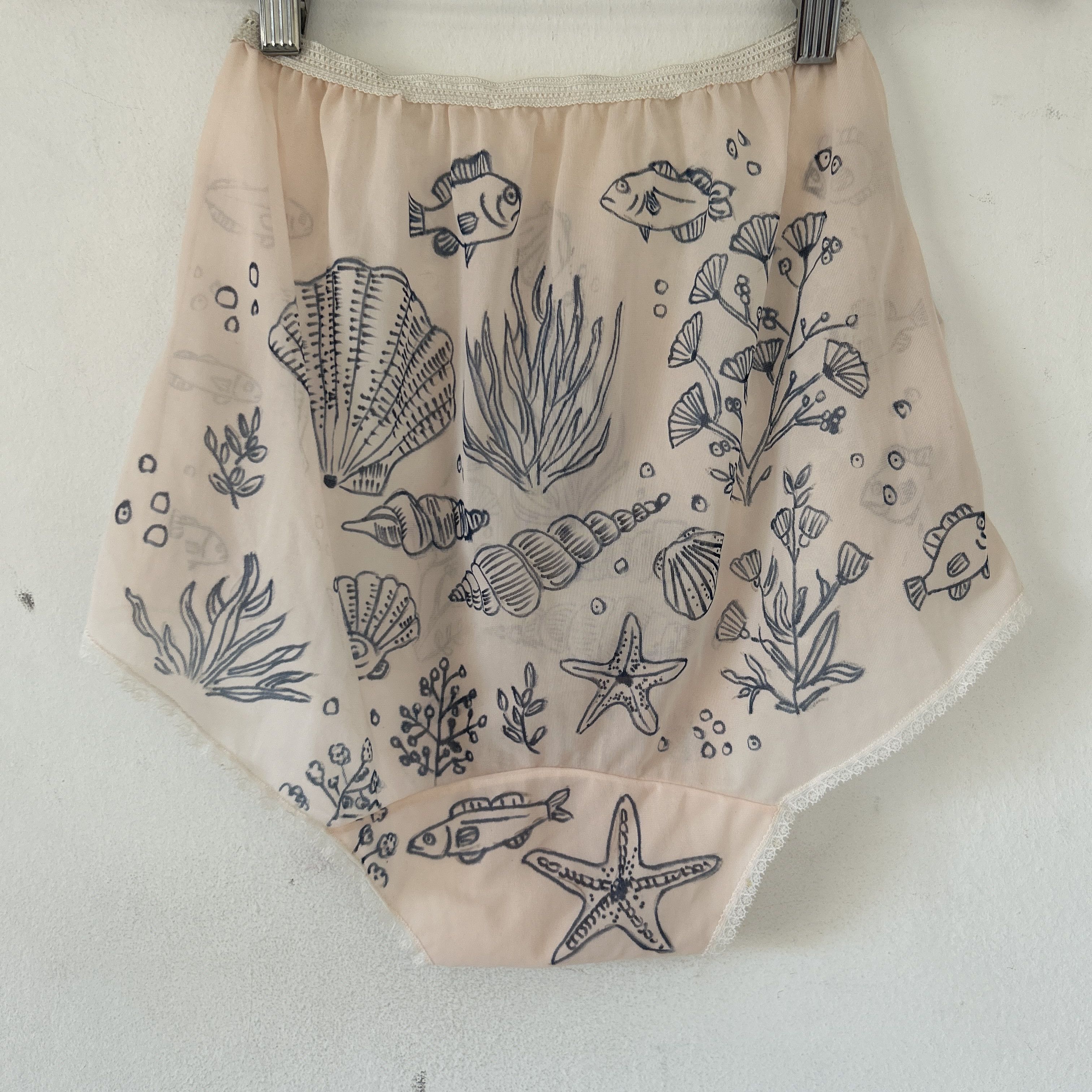 Custommade Hand Painted Seashell Fish Nightgown Size XL / US 12-14 / IT 48-50 - 9 Thumbnail