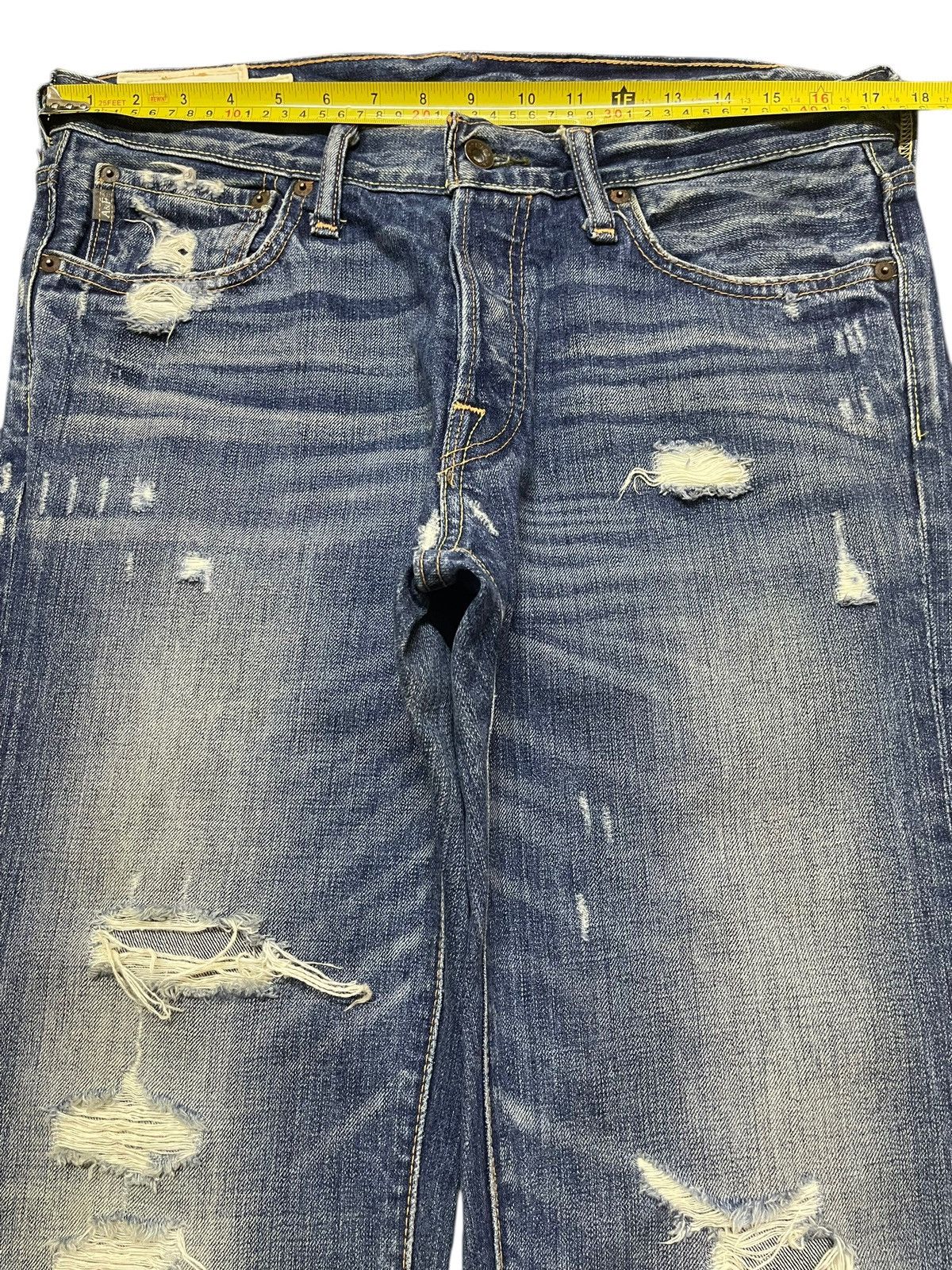 Abercrombie & Fitch Vintage Abercrombie & Fitch Faded Wash Distressed Baggy Jean Size US 34 / EU 50 - 13 Thumbnail
