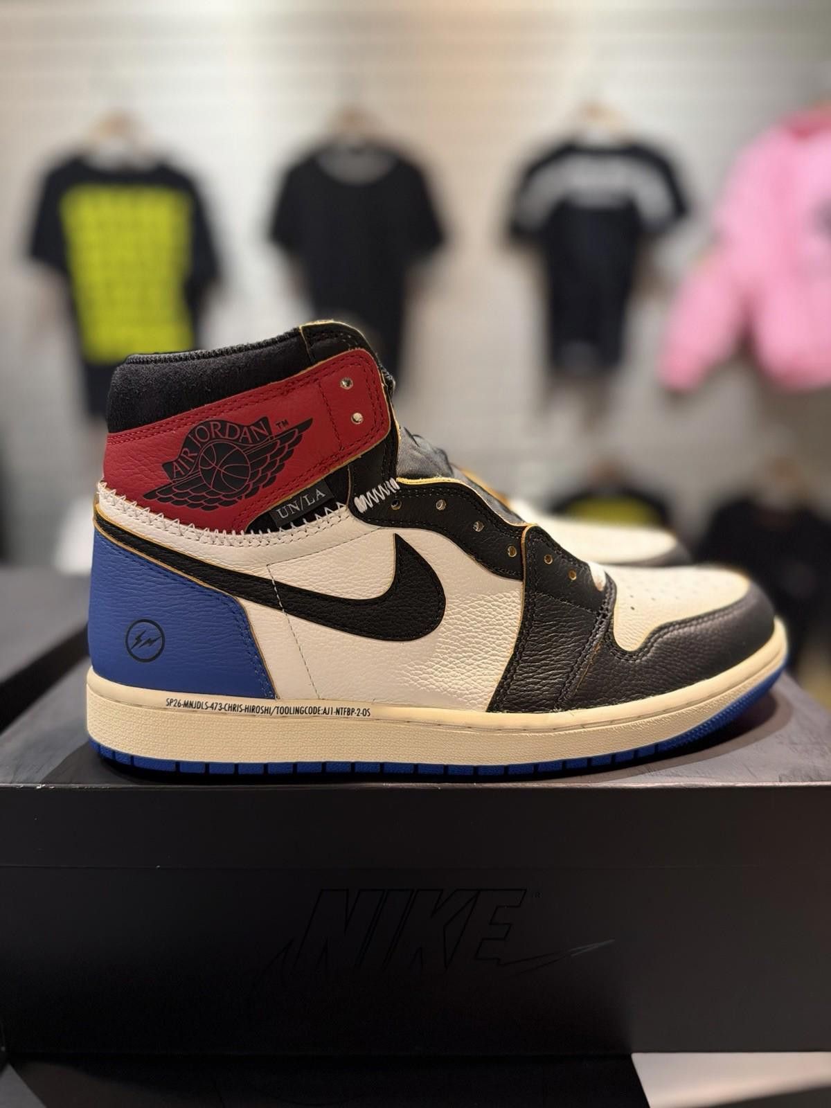 Jordan Brand Air Jordan 1 x Union x Fragment Black and Varsity Red 10 Size US 10 / EU 43 - 1 Thumbnail