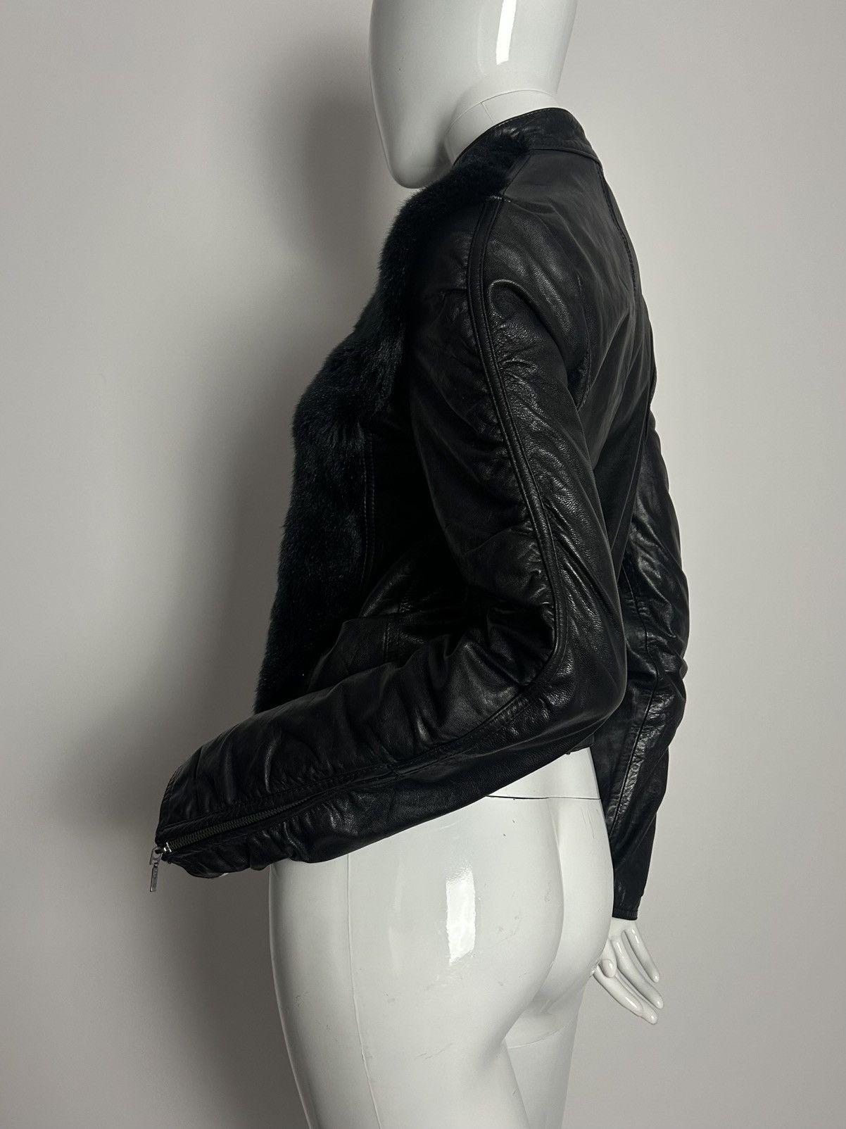 Other Vintage biker leather jacket with fur and draped sleeves Size S / US 4 / IT 40 - 6 Thumbnail
