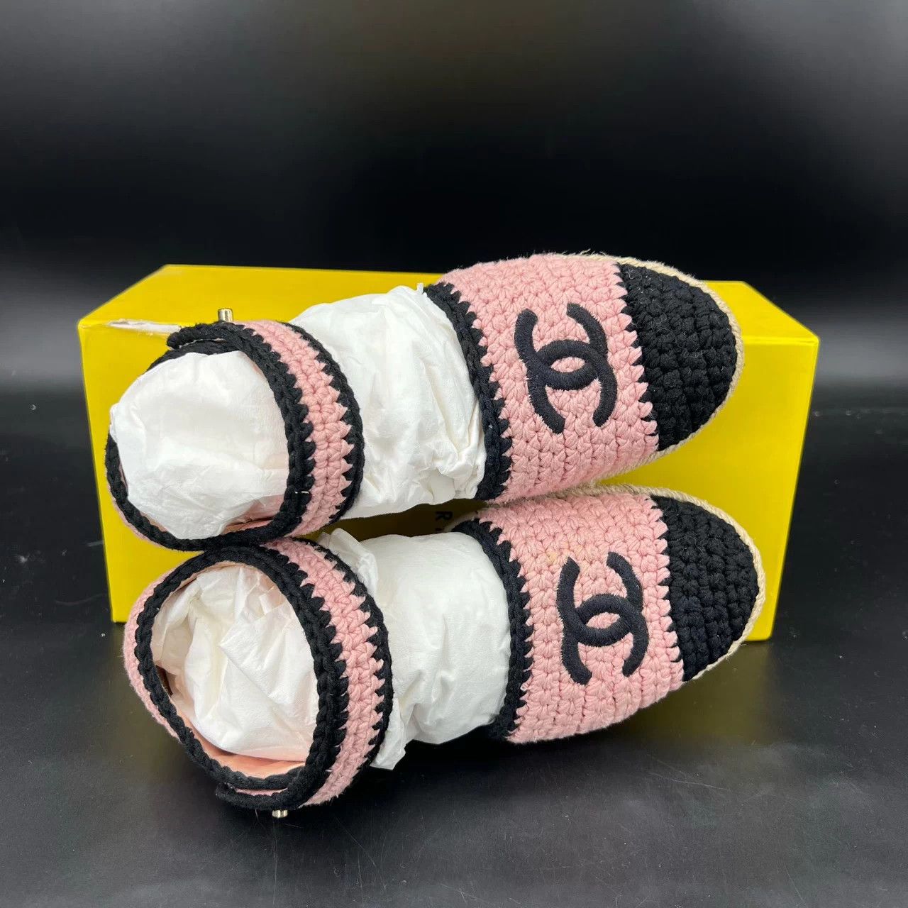 Chanel Chanel New Woven Classic Flats 36 Worn Once Like New Boxed Size US 5 / IT 35 - 7 Thumbnail