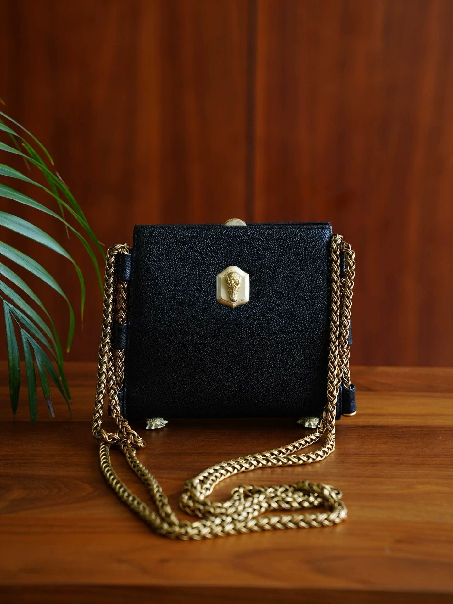 Other BKC Vintage Black Gold Leather Croc Woven Chain Crossbody Size ONE SIZE - 1 Thumbnail