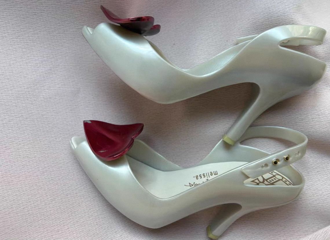 Vivienne Westwood Vivienne Westwood Pearl Heart Heels . Size US 8 / IT 38 - 6 Thumbnail