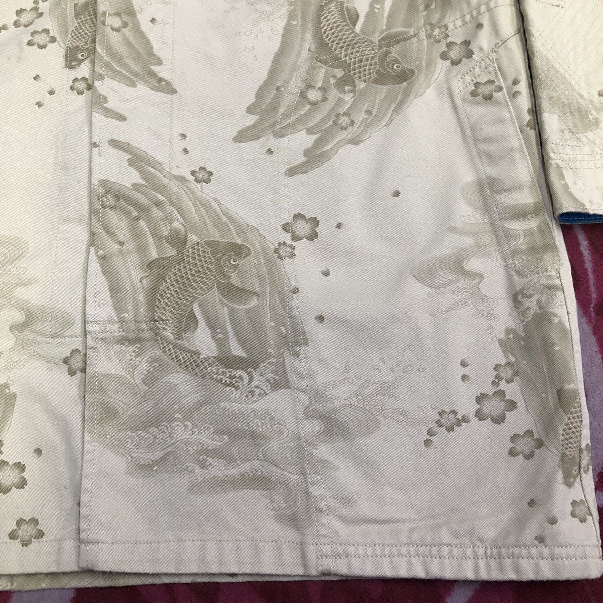 Japanese Brand Toraichi Sukajan Koi Fish Ilustration Worker Jacket Size US L / EU 52-54 / 3 - 7 Thumbnail