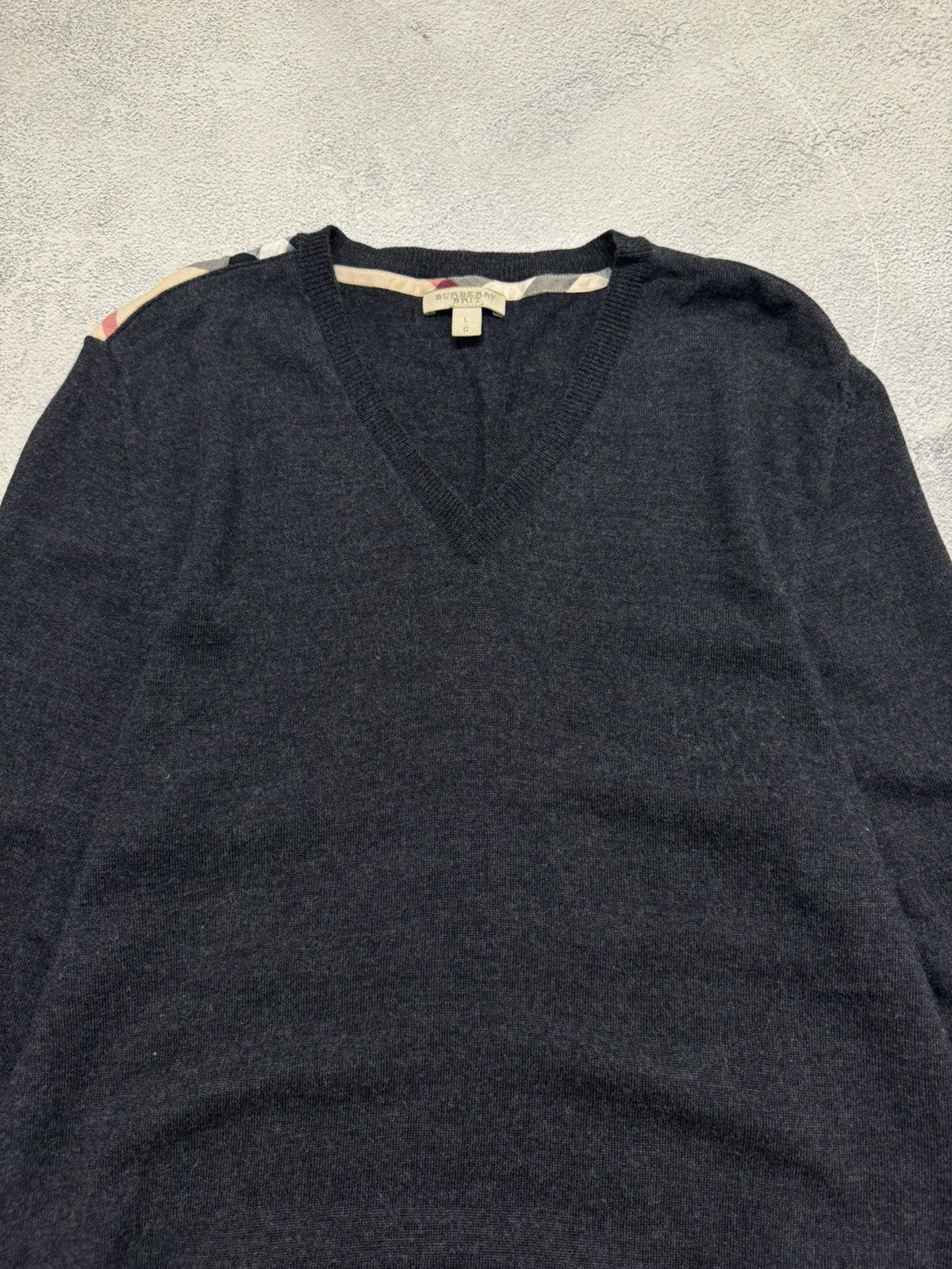 Burberry Vintage Burberry Brit Jumper Navy Cashmere Knitted Pullover Size US L / EU 52-54 / 3 - 2 Thumbnail