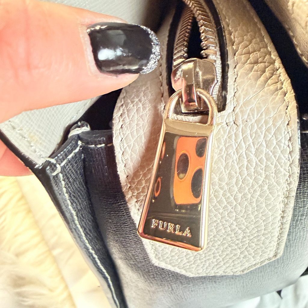 Furla Furla Satchel - Dove Grey/White - NEW w/ Dust Bag & COA Size ONE SIZE - 6 Thumbnail