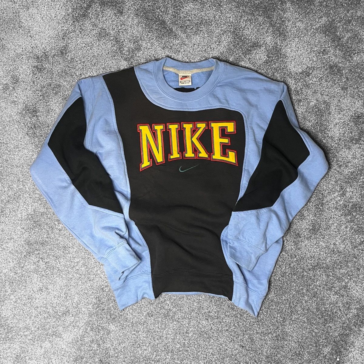 Nike Vintage Nike Rework Sweatshirt - Size Medium - Blue & Black Size US M / EU 48-50 / 2 - 1 Thumbnail