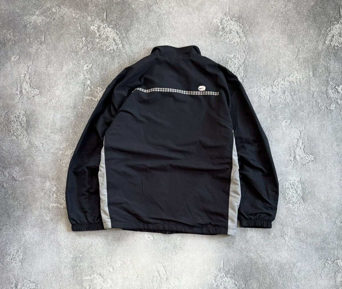 Nike Nike L/size swoosh light track jacket bomber olympic retro Size US L / EU 52-54 / 3 - 9 Thumbnail