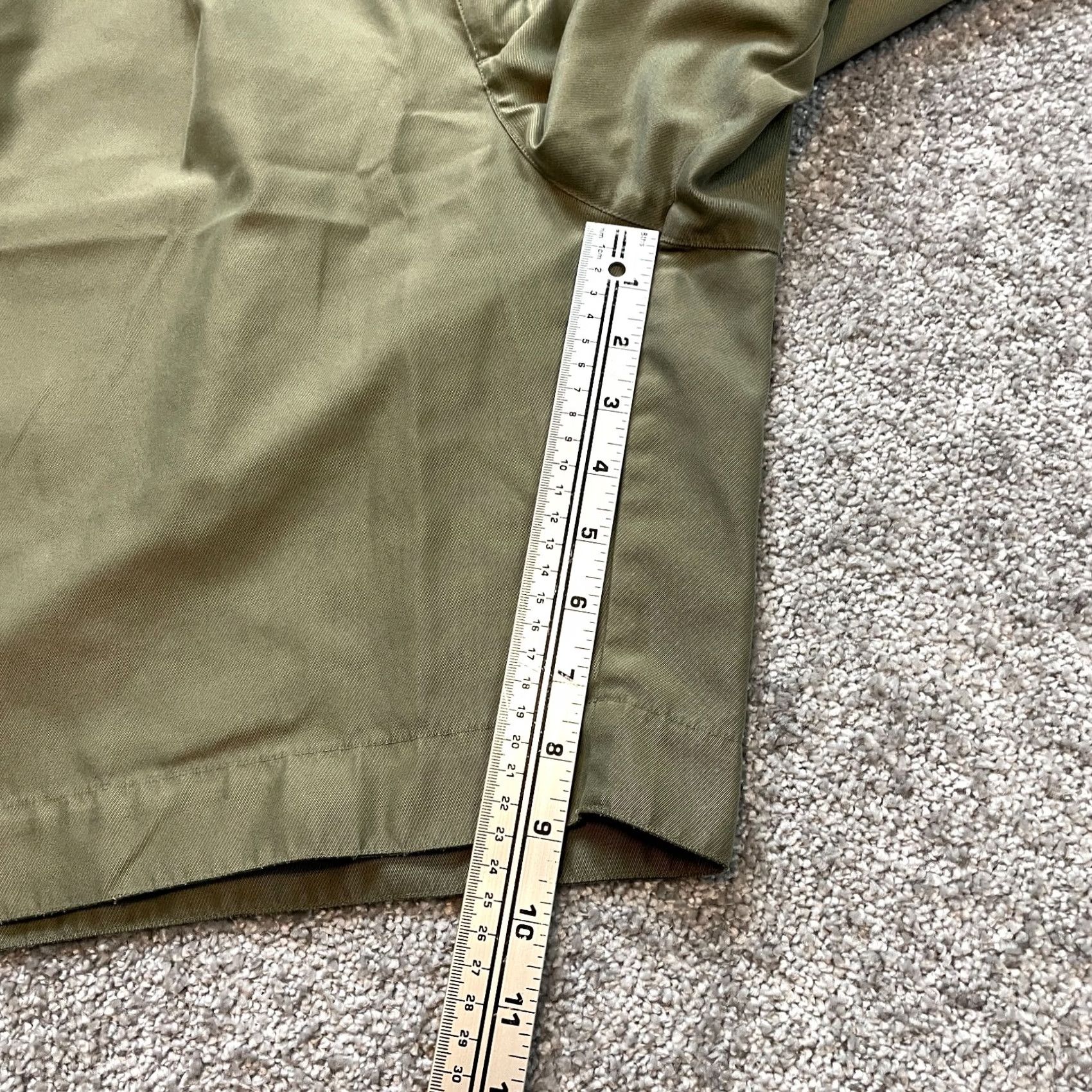 Vintage Columbia Sportswear Shorts Mens 38 Green Outdoor Hiking 9" Inseam Solid Athletic Pockets Size US 38 / EU 54 - 3 Thumbnail