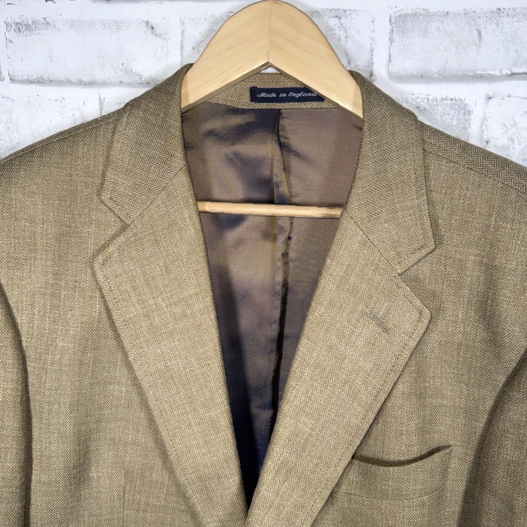 Vintage Amherst And Brock Sport Coat Men 43 R Brown Wool Silk Linen Blend 2 Piece Regular Mens Clothing Sports Coat Brown Wool Silk Linen Blend 43 R Size US XS / EU 42 / 0 - 2 Thumbnail