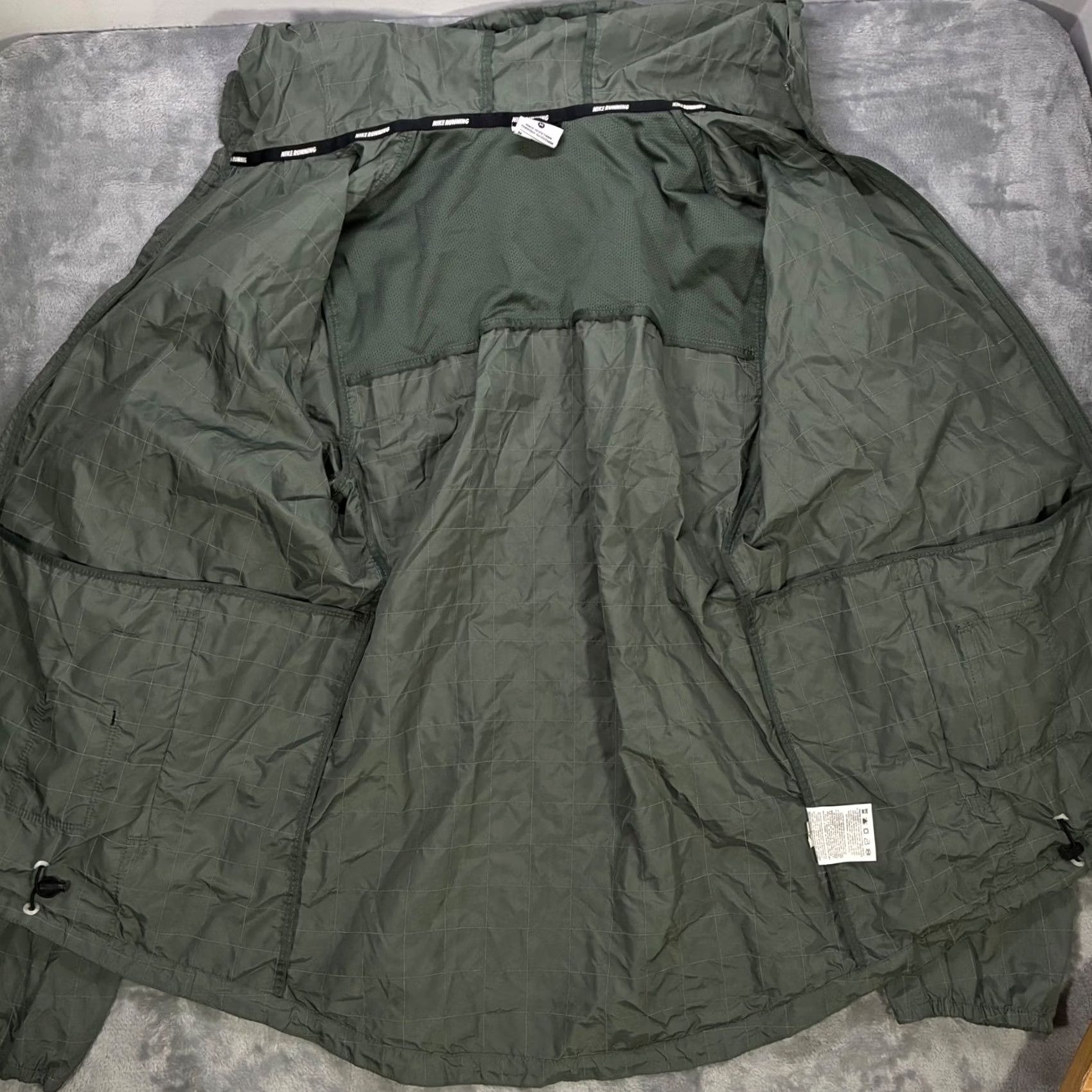 Nike Nike Mens Flicker Flash 3M Hurricane Jacket Medium Gray Light Weight Size US M / EU 48-50 / 2 - 4 Thumbnail