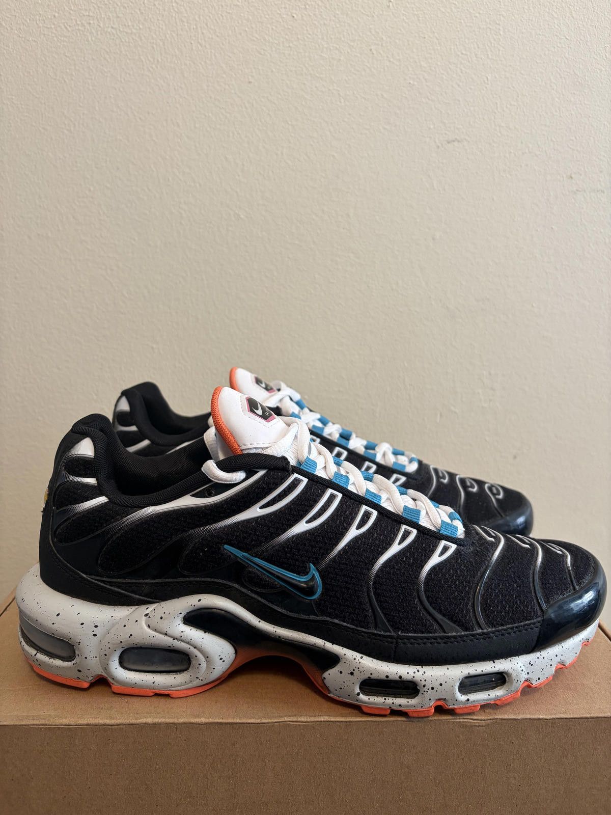 Nike Nike Men's Air Max Blk Aquamarine Turf Shoes (Size 8.5) Size US 8.5 / EU 41-42 - 2 Thumbnail