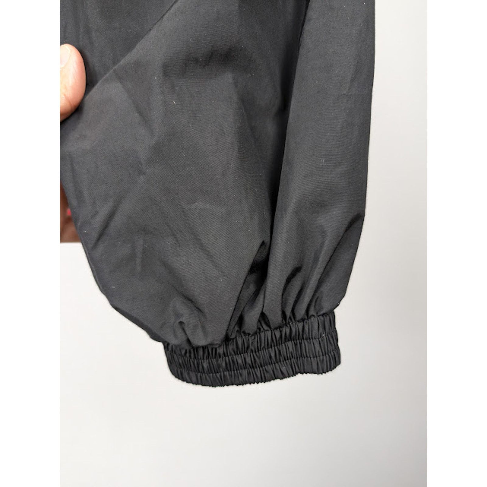 Balenciaga o1rshd1 Off Shoulder Tracksuit Jacket in Black Size US S / EU 44-46 / 1 - 11 Thumbnail