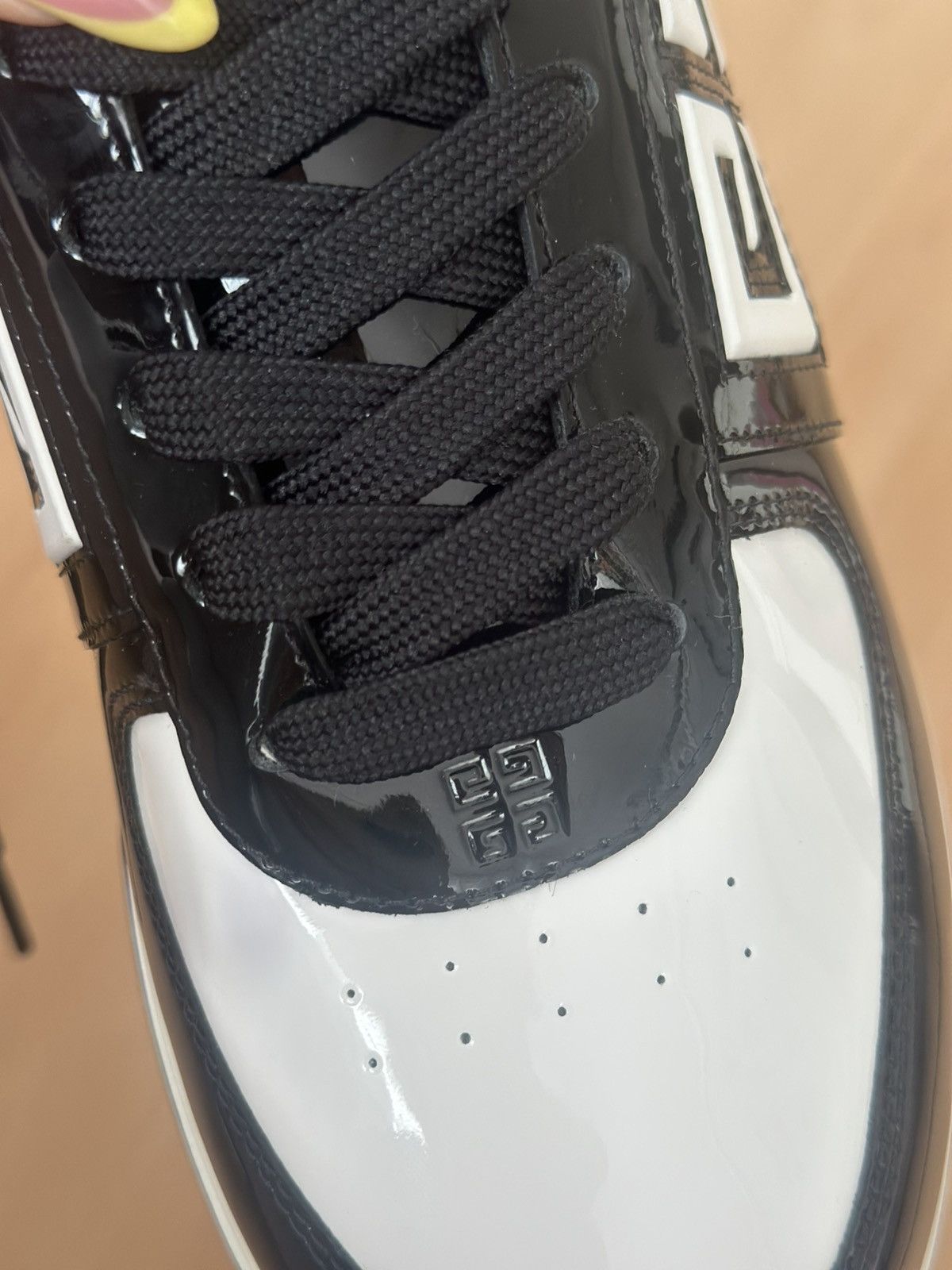 Givenchy Givenchy G4 leather low trainers designer sneakers premium Size US 9 / IT 39 - 7 Thumbnail
