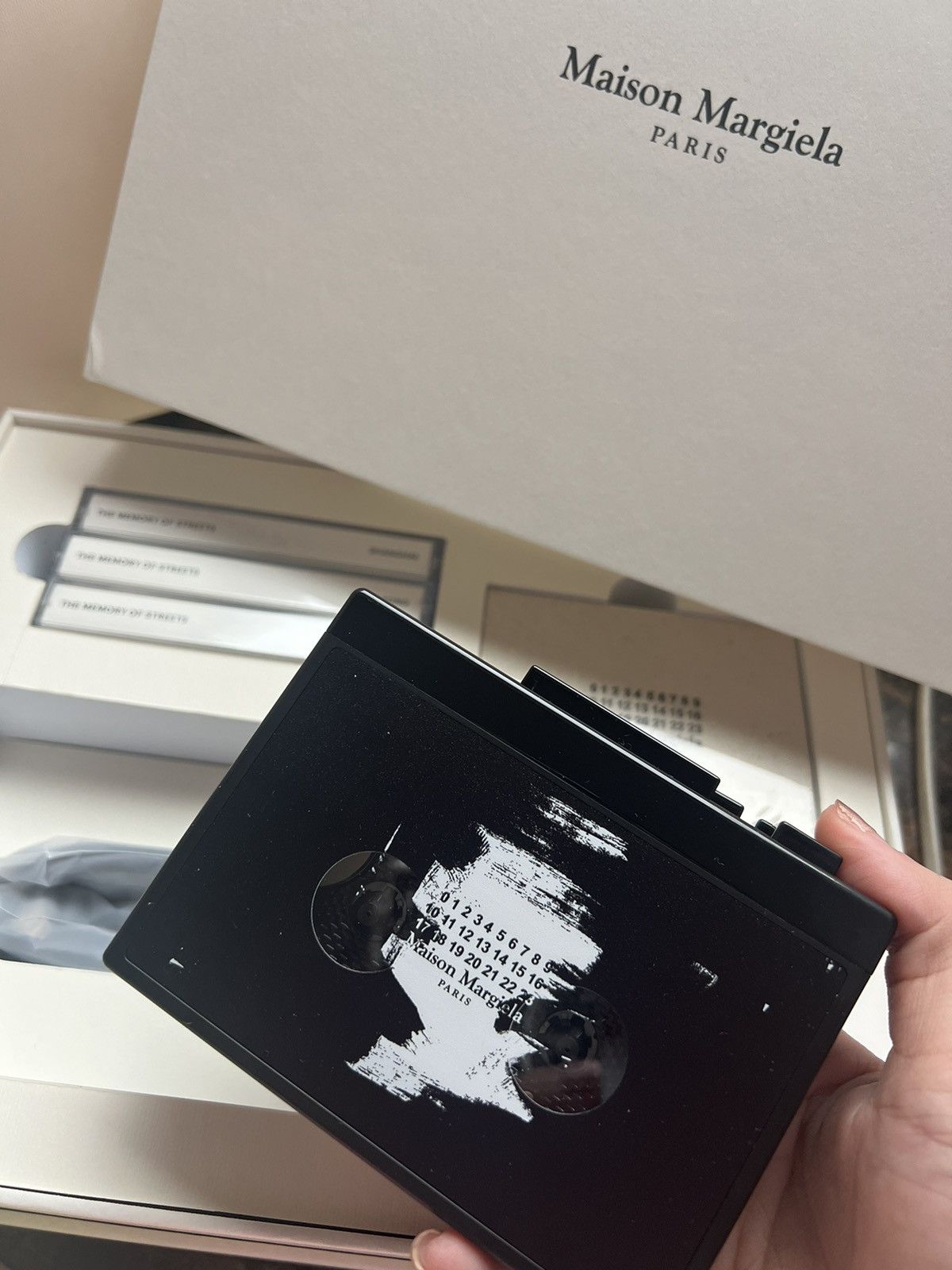 Maison Margiela Maison Margiela limited VVVIP casette gift box Size ONE SIZE - 5 Thumbnail