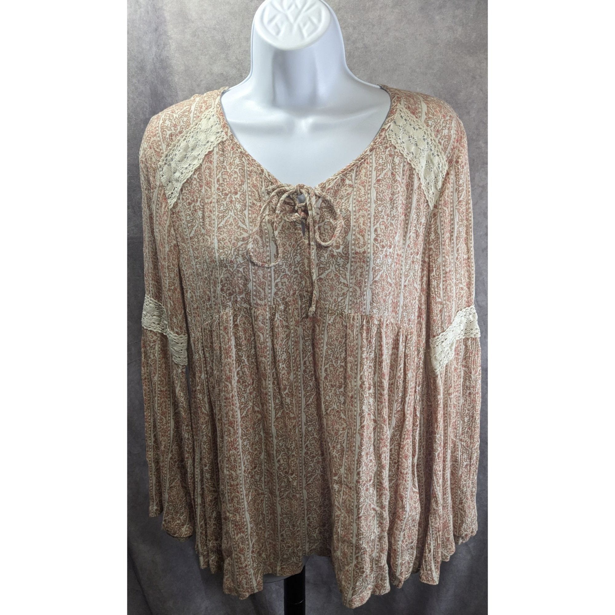 Hollister Romantic Hippie Hollister Lace Boho Peasant Top Bell Sleeve Size S / US 4 / IT 40 - 6 Thumbnail