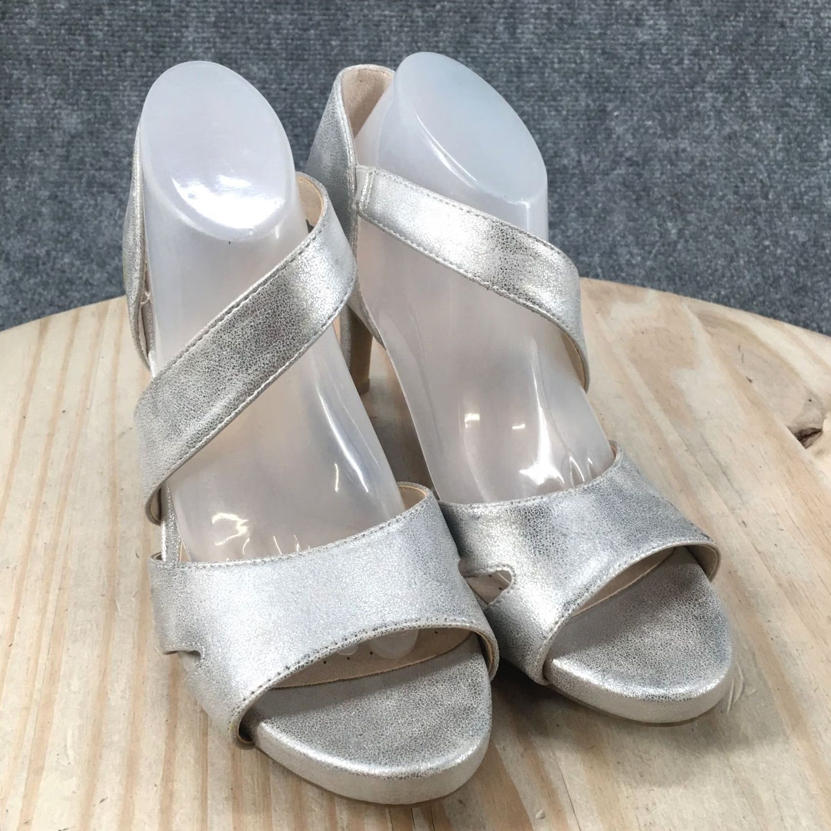 Vintage Lifestride Heels Womens 6.5 M Mega Open Toe Pumps Silver Faux Leather Slip On Pump Womens Casual Open Toe Silver Lifestride Heels Mens? Size US 7 / IT 37 - 3 Thumbnail