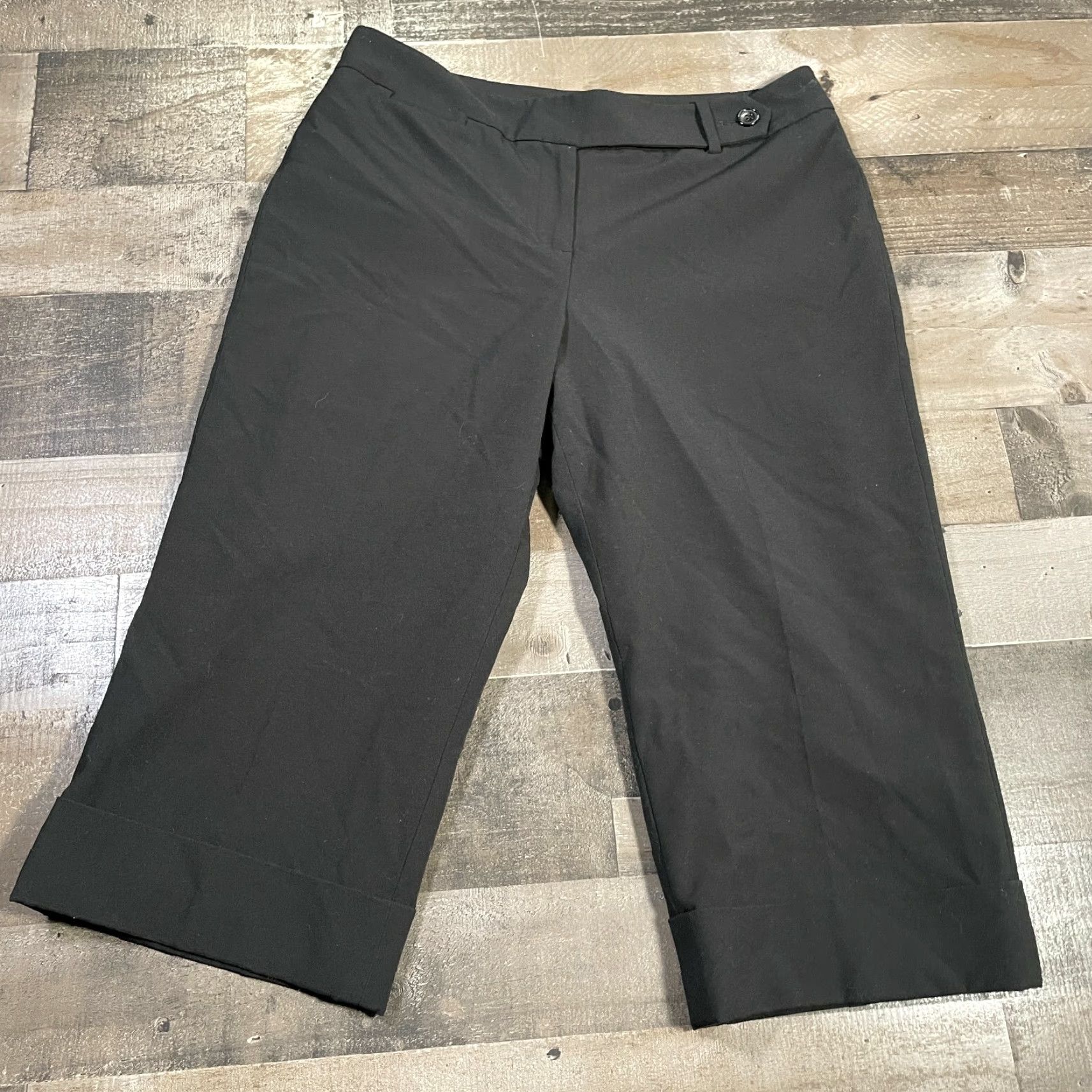 Ann Taylor Ann Taylor Pants Women's 10P Petites Black Pedal Pusher Mid-Rise Straight Cuffed User Size 32" / US 10 / IT 46 - 2 Thumbnail
