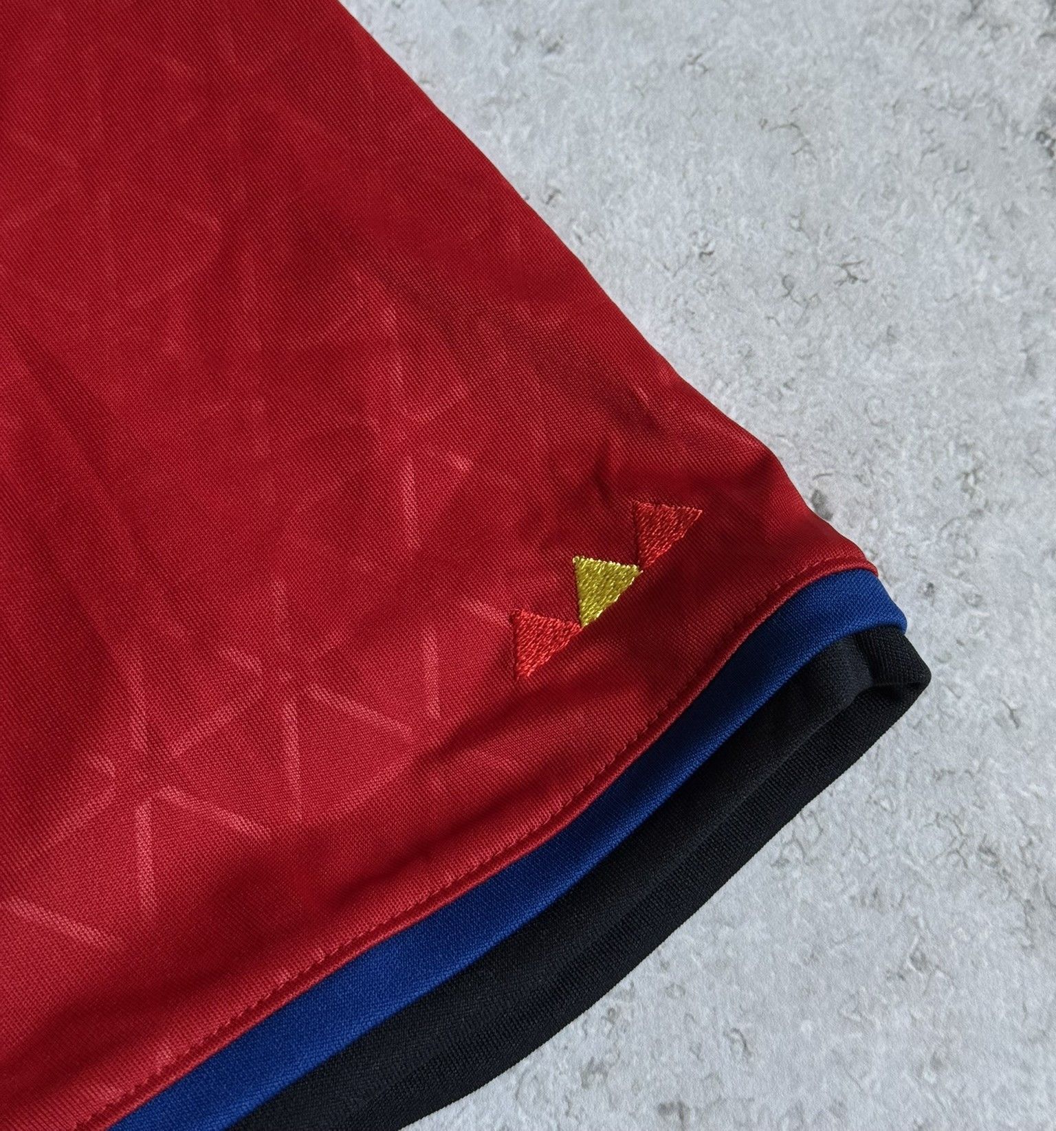 Adidas SPAIN 2016 2017 FOOTBALL SHIRT JERSEY ADIDAS MEN RED SIZE M Size US M / EU 48-50 / 2 - 8 Thumbnail