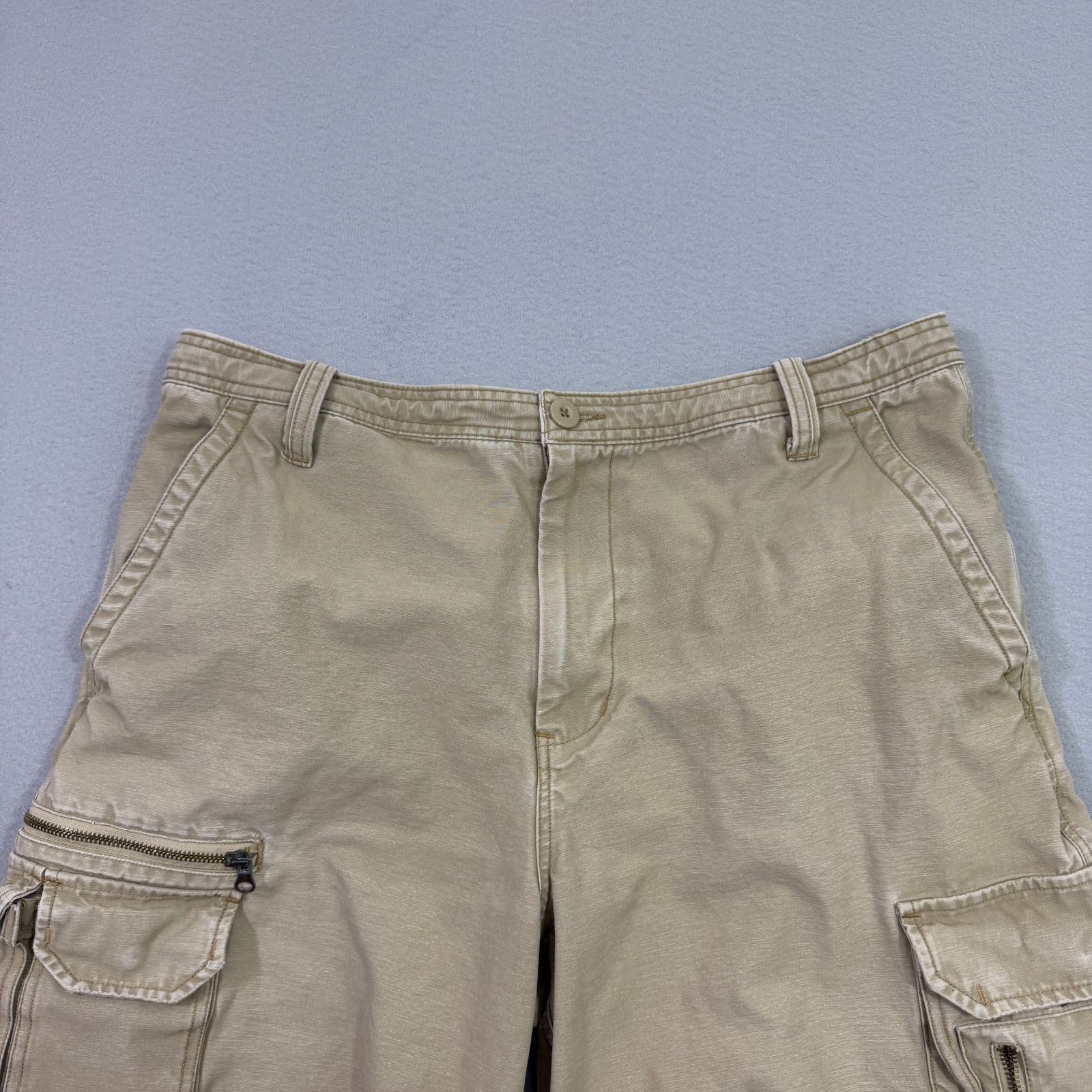 Aeropostale Vintage Aeropostale Cargo Shorts Men's 38 Tan 11" Inseam Size US 38 / EU 54 - 2 Thumbnail