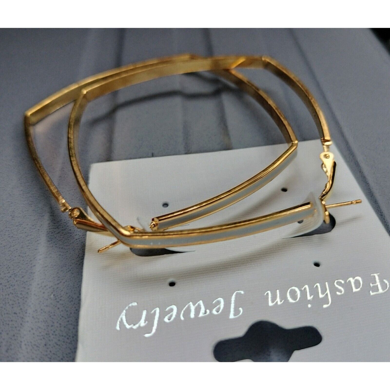 Other Hoop Earrings Gold Tone Fashion Jewelry Eggshell White Light Size ONE SIZE - 5 Thumbnail