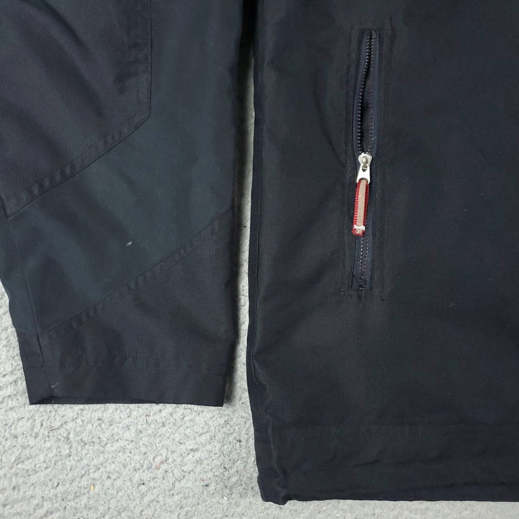 Reebok VINTAGE Reebok Jacket Mens Medium Black Full Zip Up Windbreaker Jacket Size US M / EU 48-50 / 2 - 4 Thumbnail