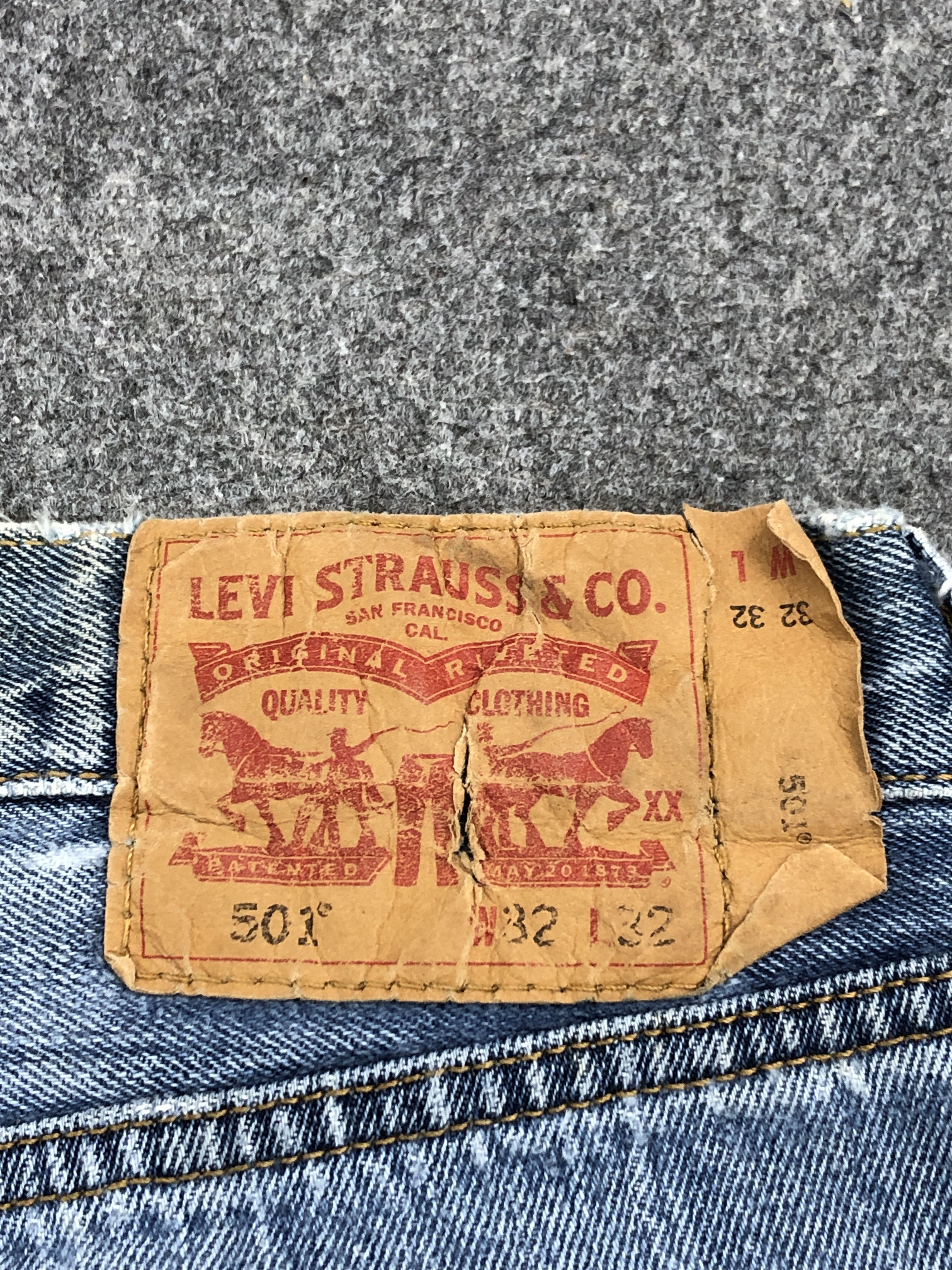 Levi's × Vintage Vintage Levi's 501 Light Blue Denim Jeans Size US 31 - 5 Thumbnail