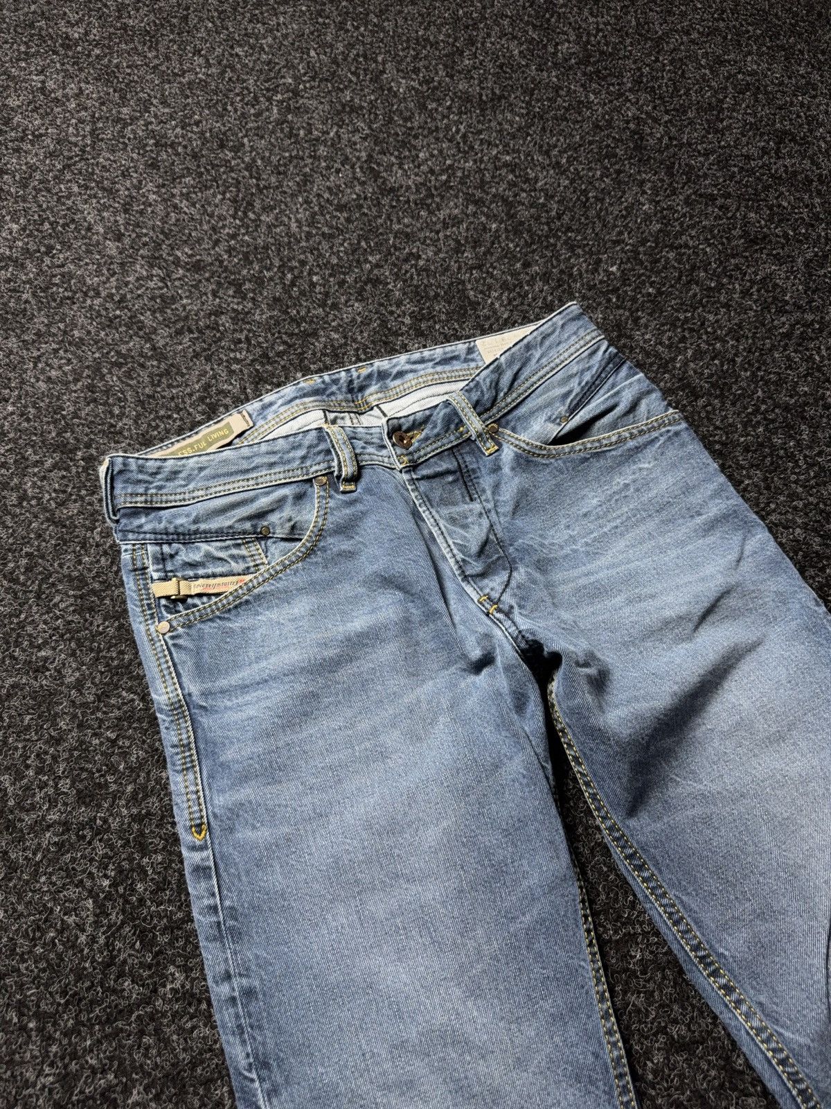 Diesel Luxury 00s Y2K Diesel Belther Straight Punk Rock Denim Jeans Size US 29 - 6 Thumbnail