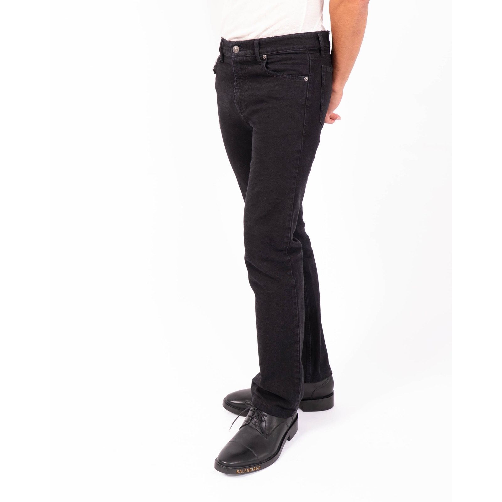 Balenciaga SS21 Flared Logo Tab Jeans in Washed Black Denim Size US 29 - 3 Thumbnail