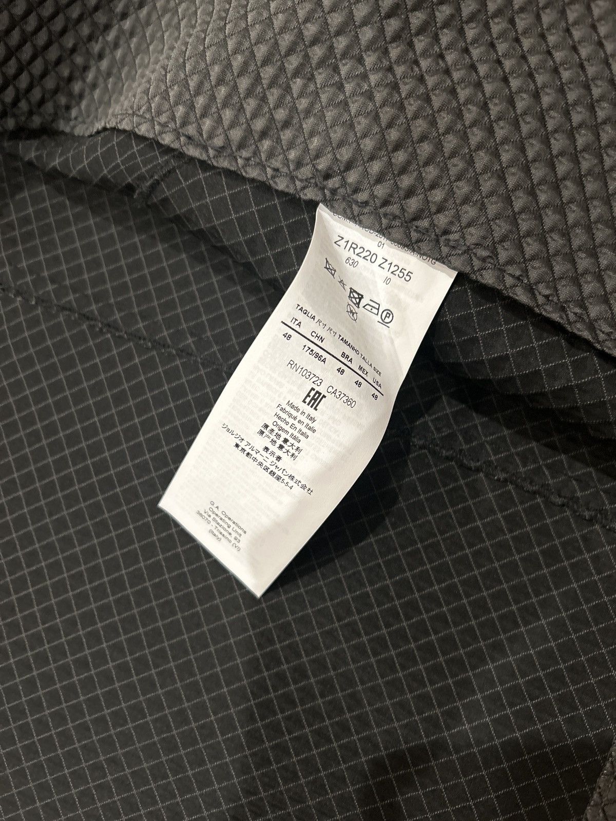 Emporio Armani NEW Emporio Armani Diamond Textured Jacket Lightweight Size US M / EU 48-50 / 2 - 11 Thumbnail