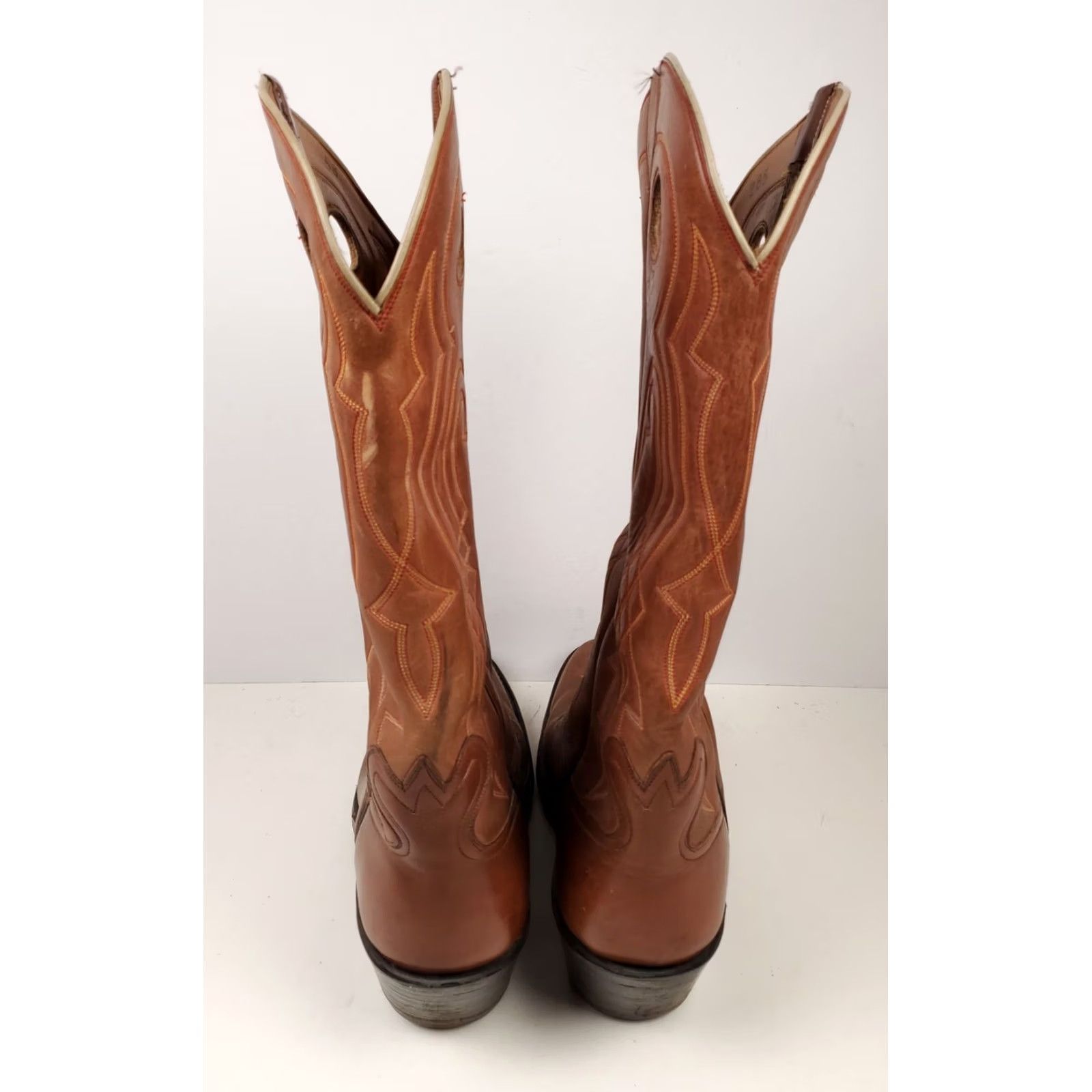 Vintage Wilson's Hand Made Cowboy Boots Buckaroo Brown Mens 8.5 B Boots Leather Brown Western Cowboy Mens 8.5 B Size US 9 / EU 42 - 4 Thumbnail